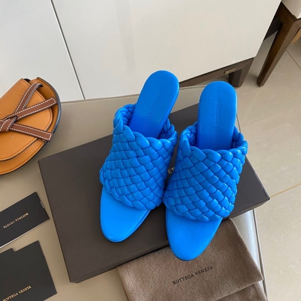 Bottega Veneta Curve Mules 9.5cm Heel Lambskin Leather Spring/Summer 2020 Collection, Electric Blue