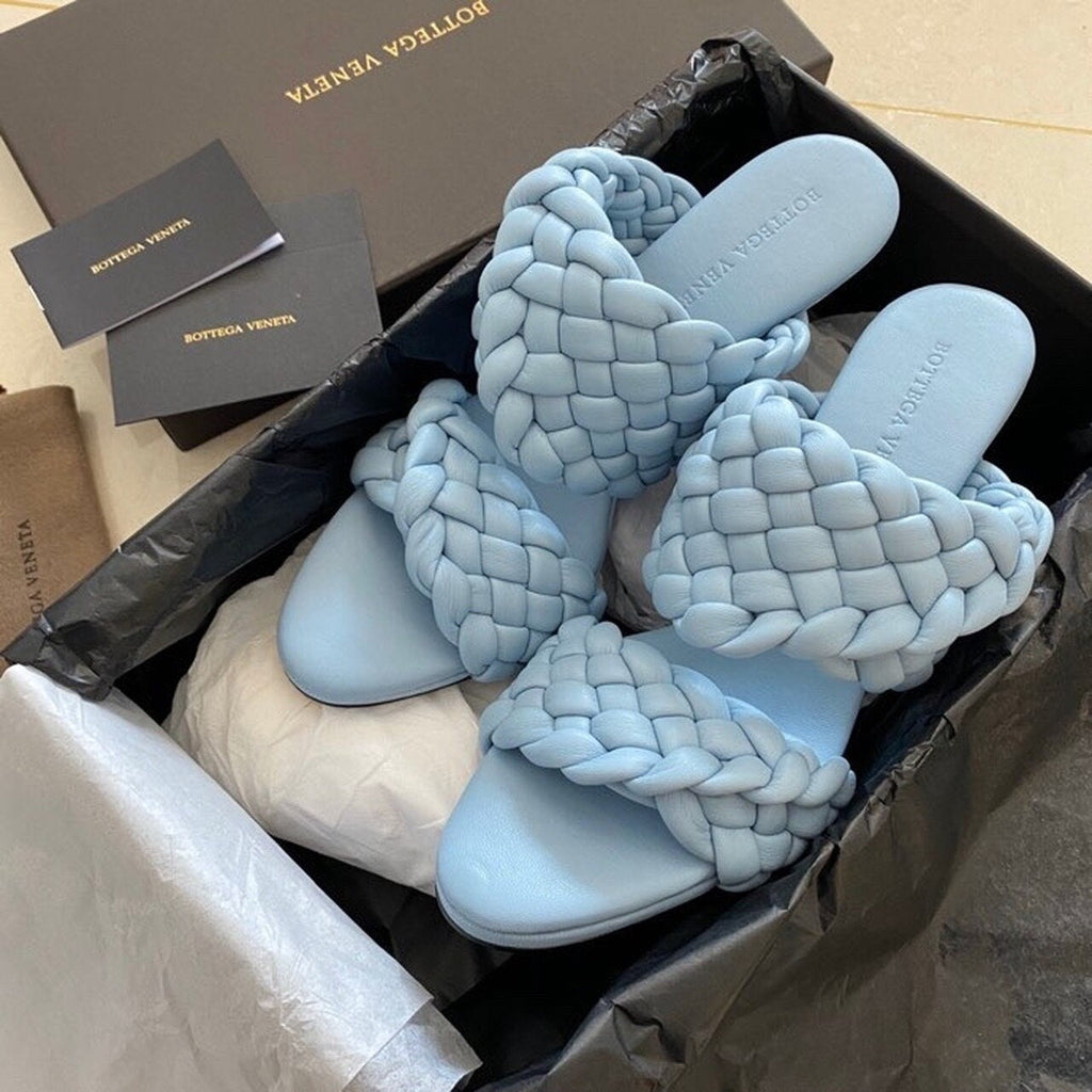 Bottega Veneta Curve Sandals 9.5cm Heel Lambskin Leather Spring/Summer 2020 Collection, Light Blue
