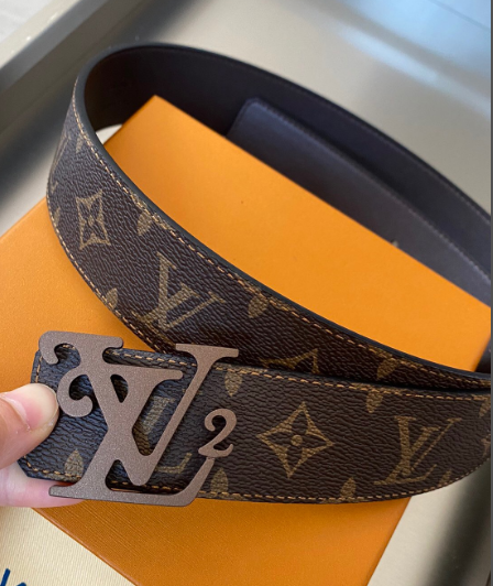 Louis Vuitton Initiales Reversible