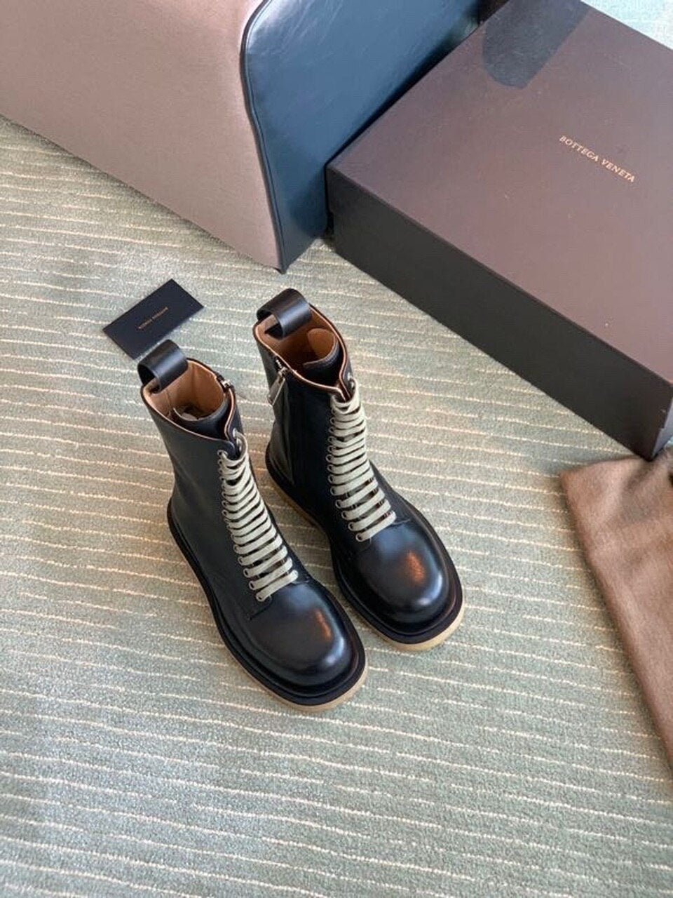 Bottega Veneta Lace Up Mid Calf Boots Calfskin Leather Fall/Winter 2020 Collection, Black