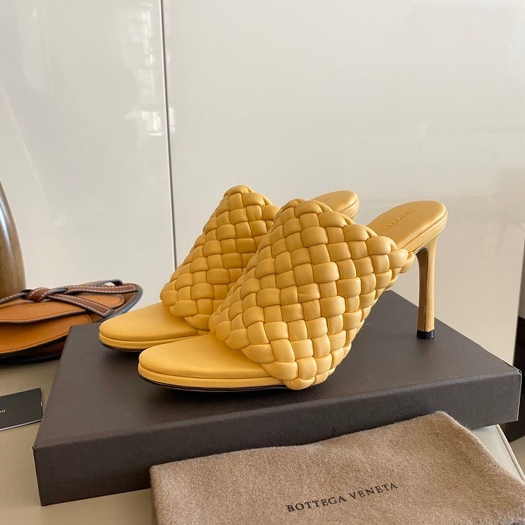 Bottega Veneta Curve Mules 9.5cm Heel Lambskin Leather Spring/Summer 2020 Collection, Saffron
