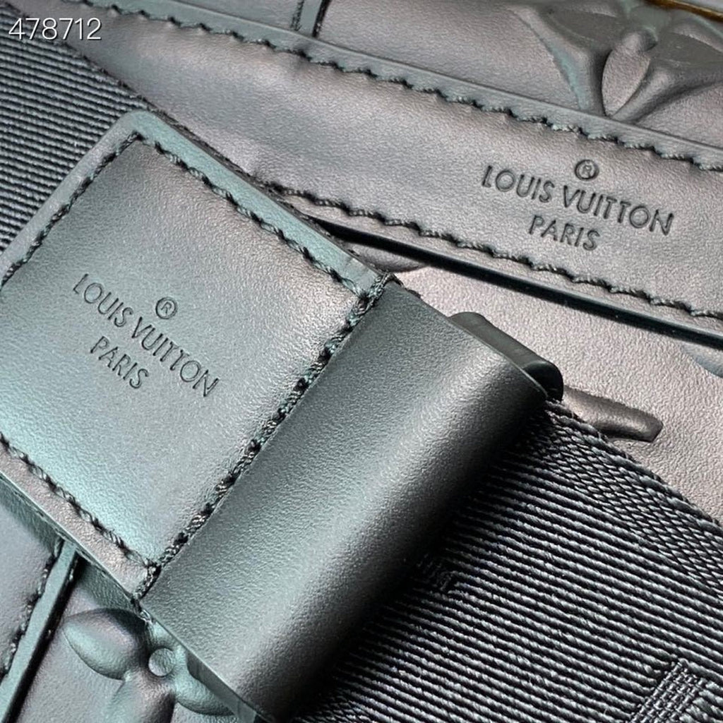 Louis Vuitton Trunk Slingbag Bag 20cm Monogram Seal Cowhide Canvas Spring/Summer Collection M57952, Black