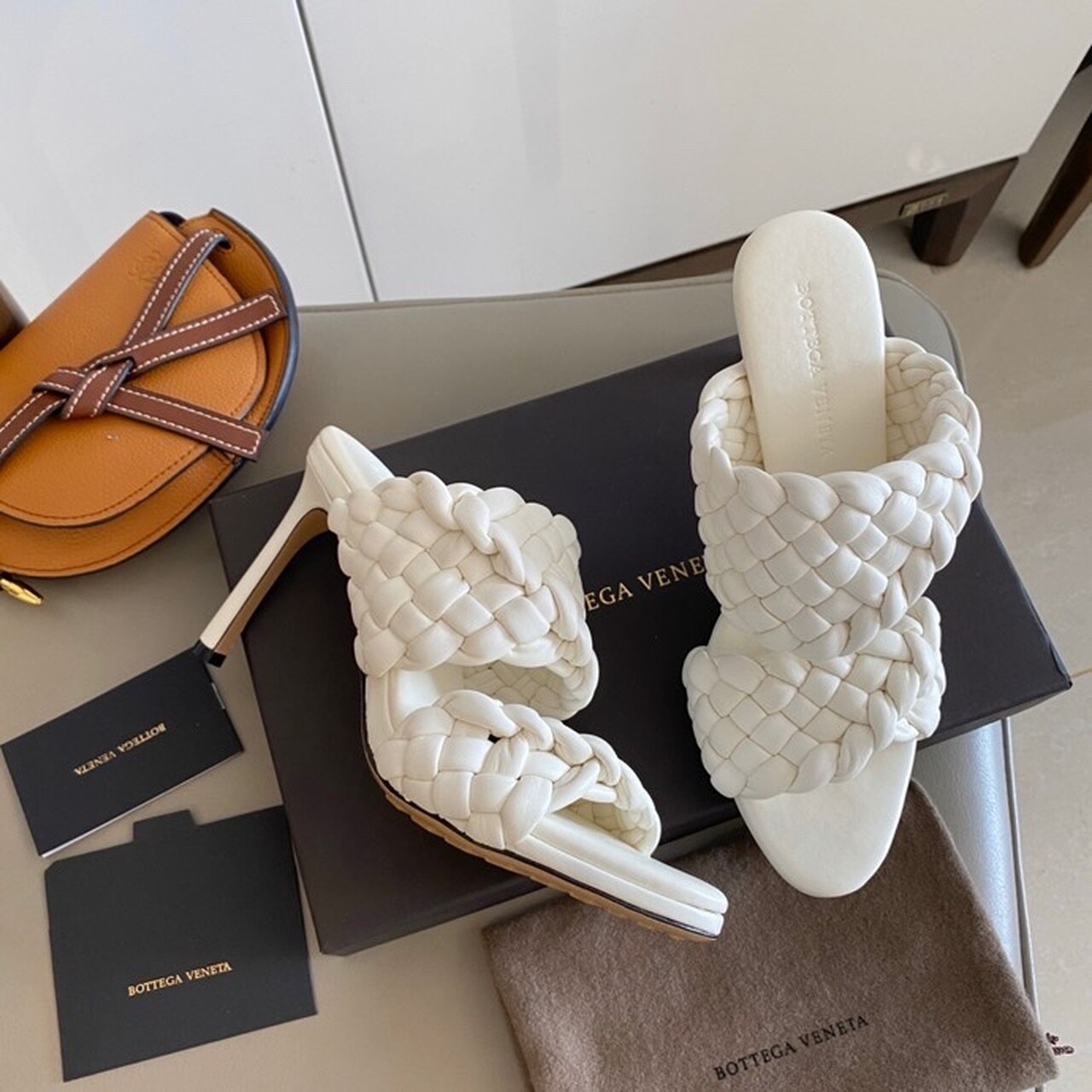 Bottega Veneta Curve Sandals 9.5cm Heel Lambskin Leather Spring/Summer 2020 Collection, White