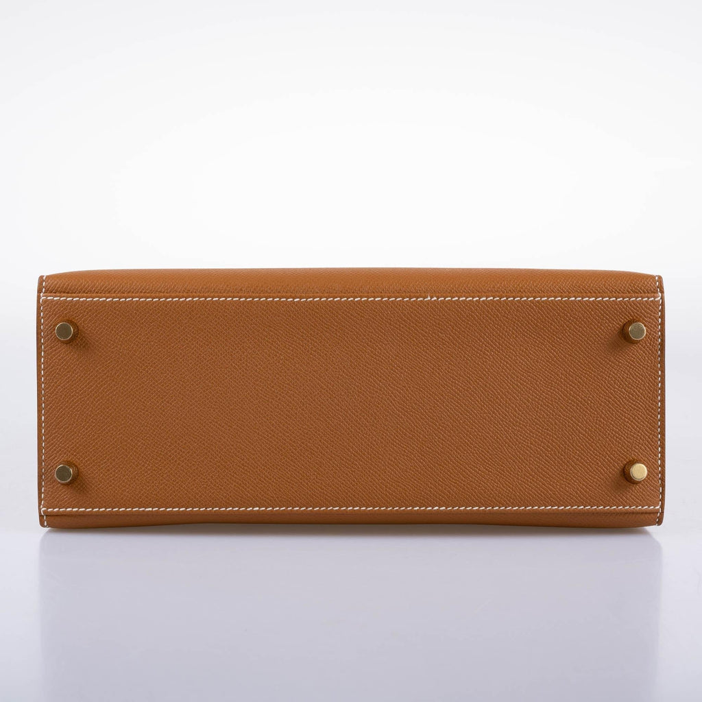 Hermes Kelly 28 Sellier Gold Epsom with Gold Hardware - 2020, Y