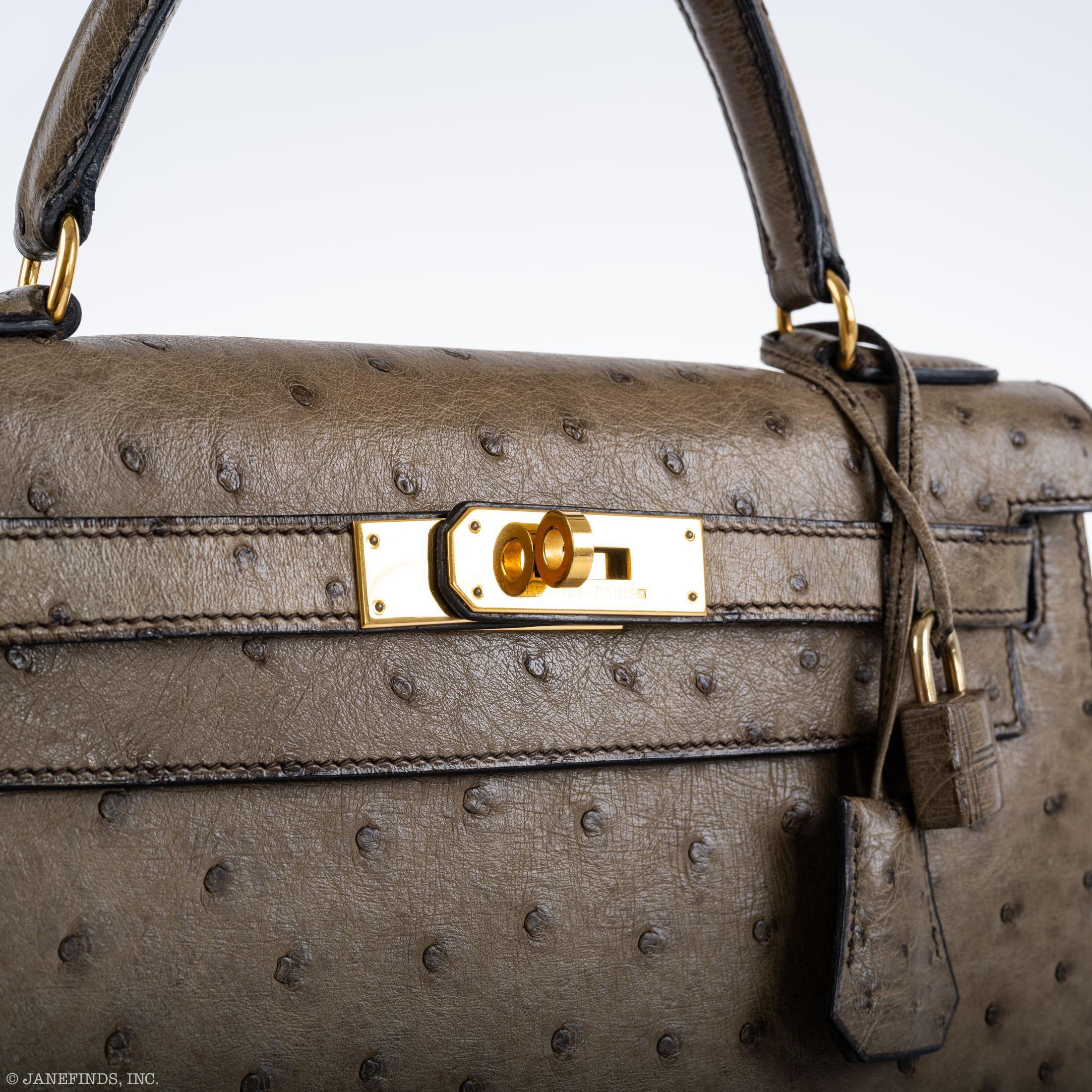 Hermes Kelly 28 Sellier Mousse Ostrich Gold Hardware - Circle W