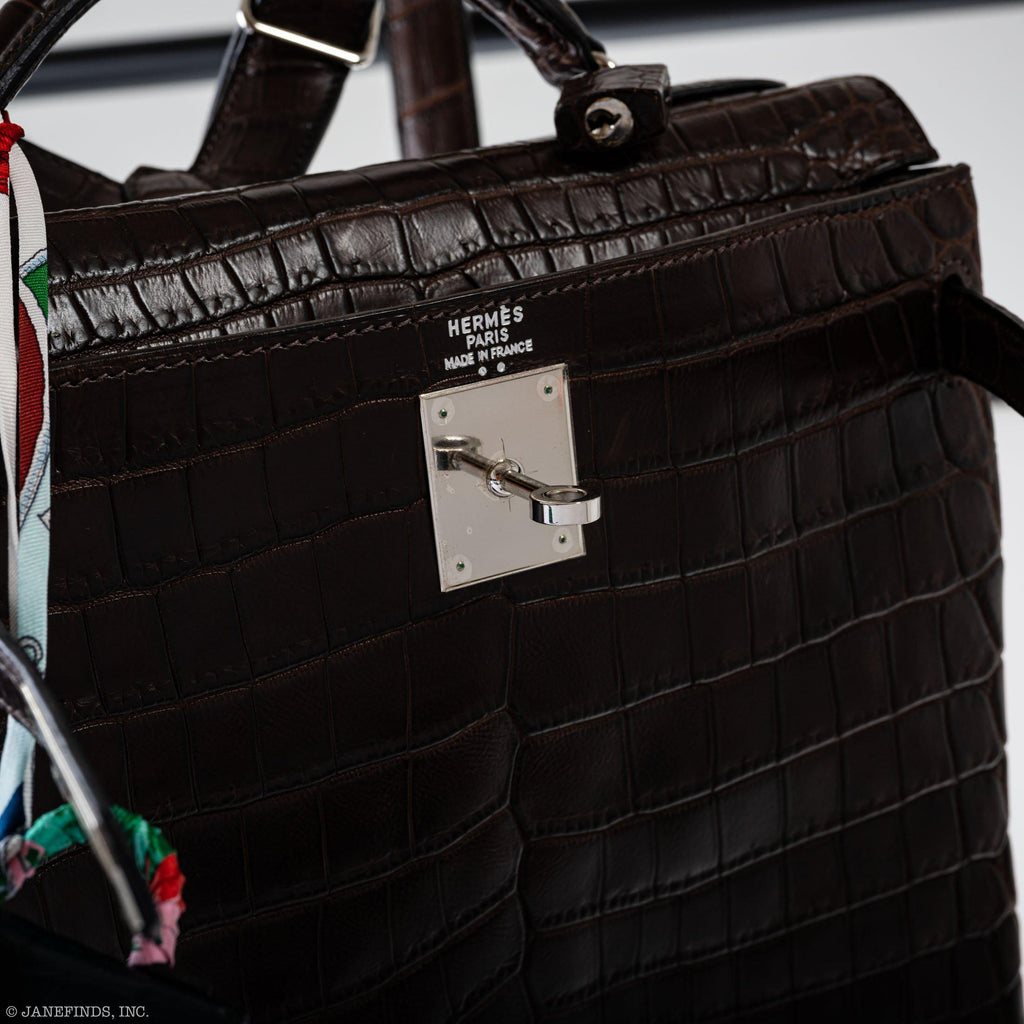 Hermes Kelly Ado 27 Matte Havane Nilo Crocodile with Palladium Hardware - 2001, E Square