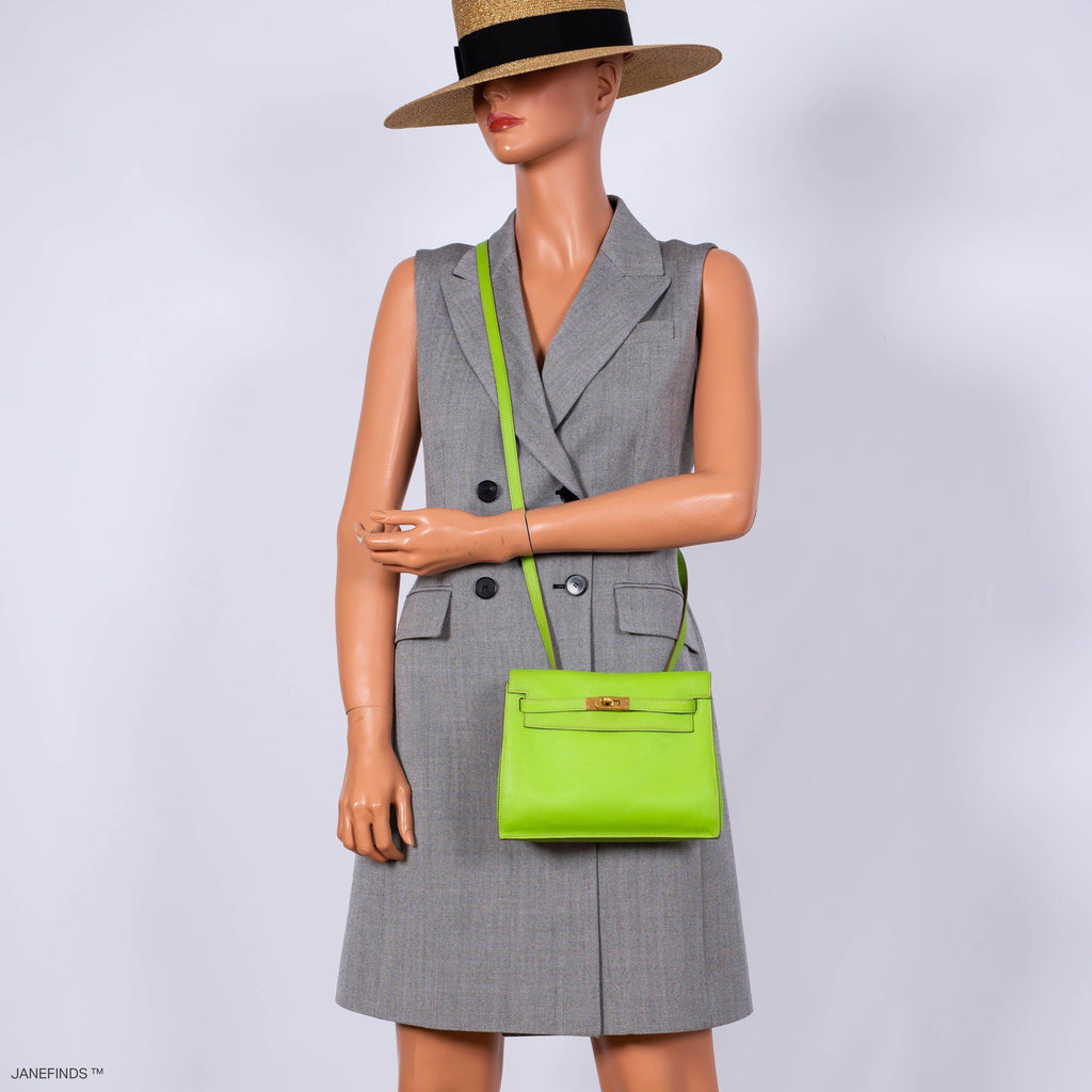 Hermes Kelly Danse II Vert Cru Swift with Gold Hardware - 2004, H Square