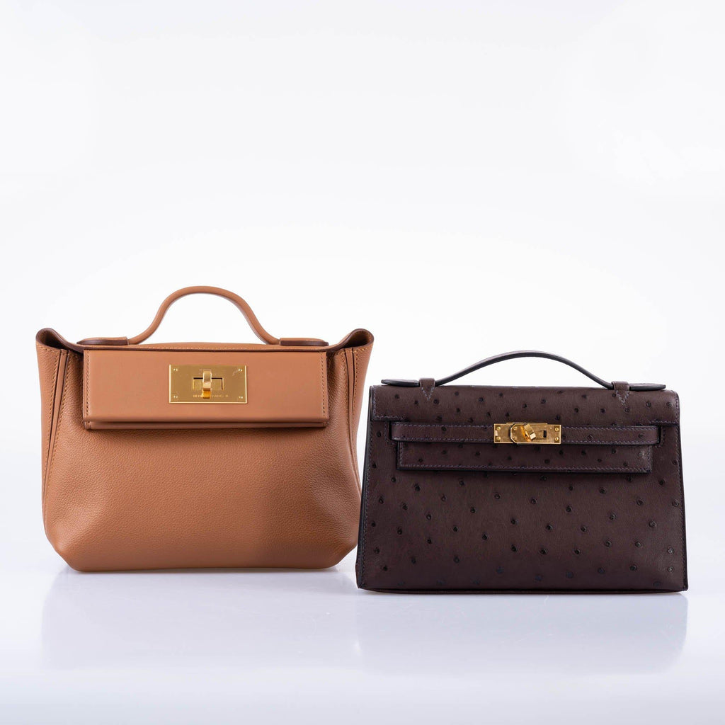 Hermes Kelly Pochette Rouge Sellier Ostrich with Gold Hardware - 2021, Z