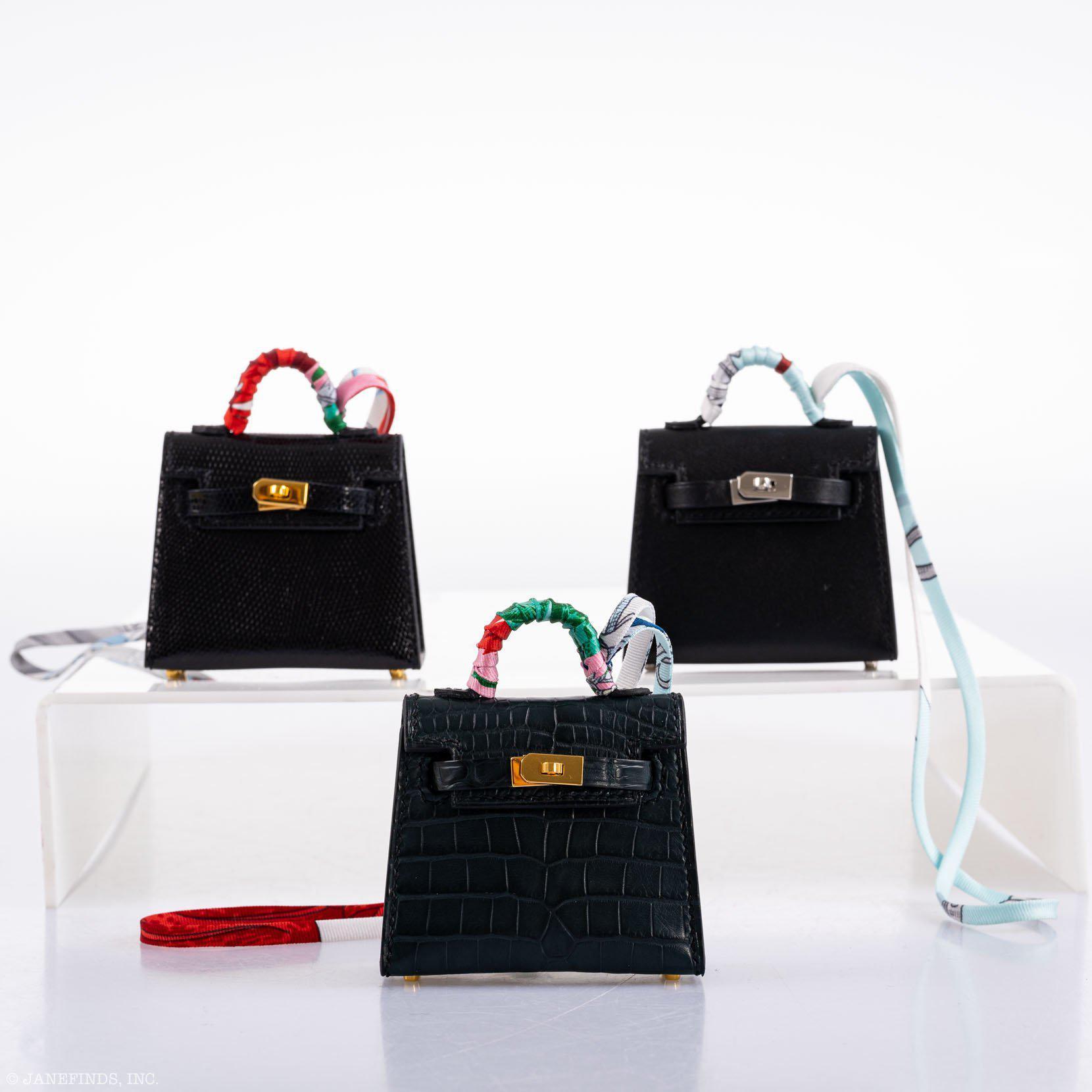 Hermes Micro Kelly Twilly Charm Vert Cyprès Matte Croc Gold Hardware - 2020, Y