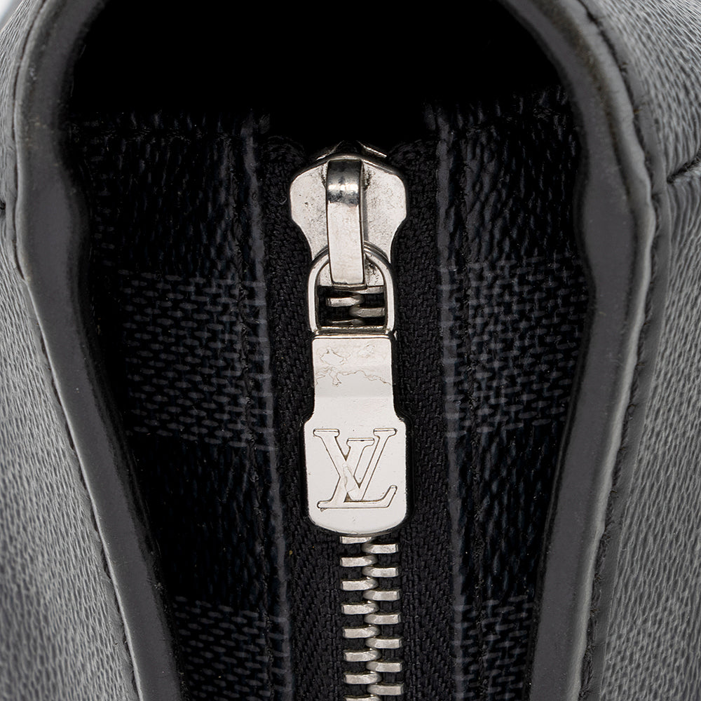 Louis Vuitton Damier Graphite Tadao PM Tote (SHF-16360)