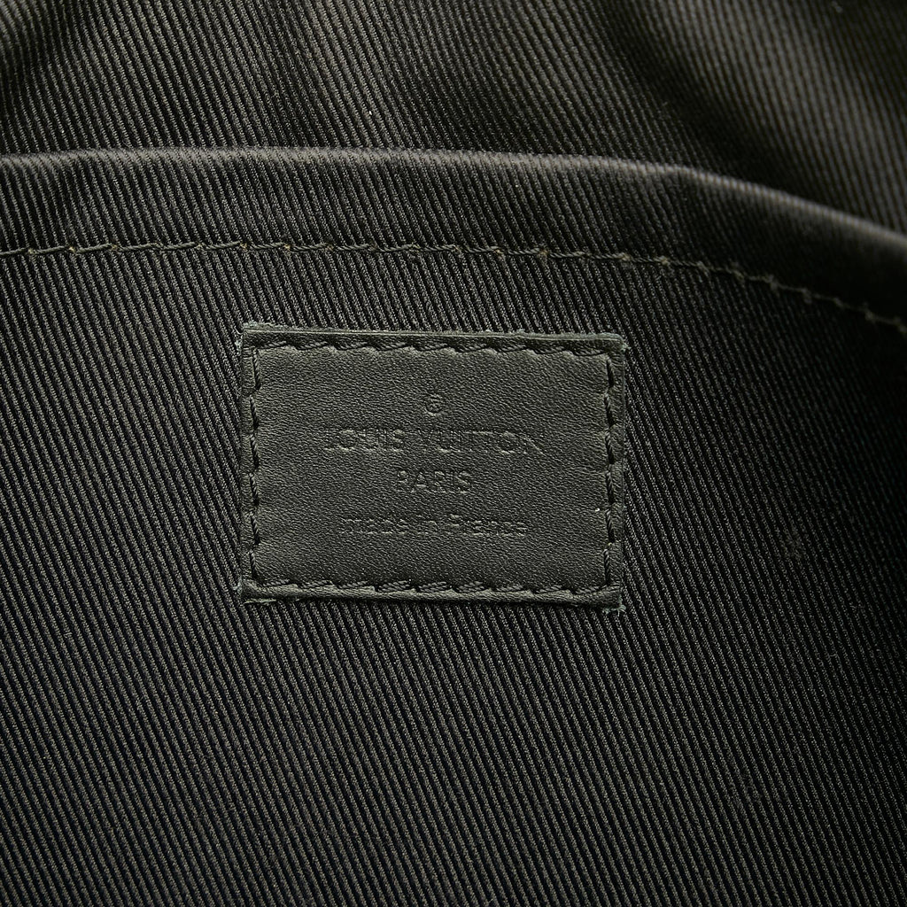 Louis Vuitton Damier Infini Discovery Pochette (SHG-28102)