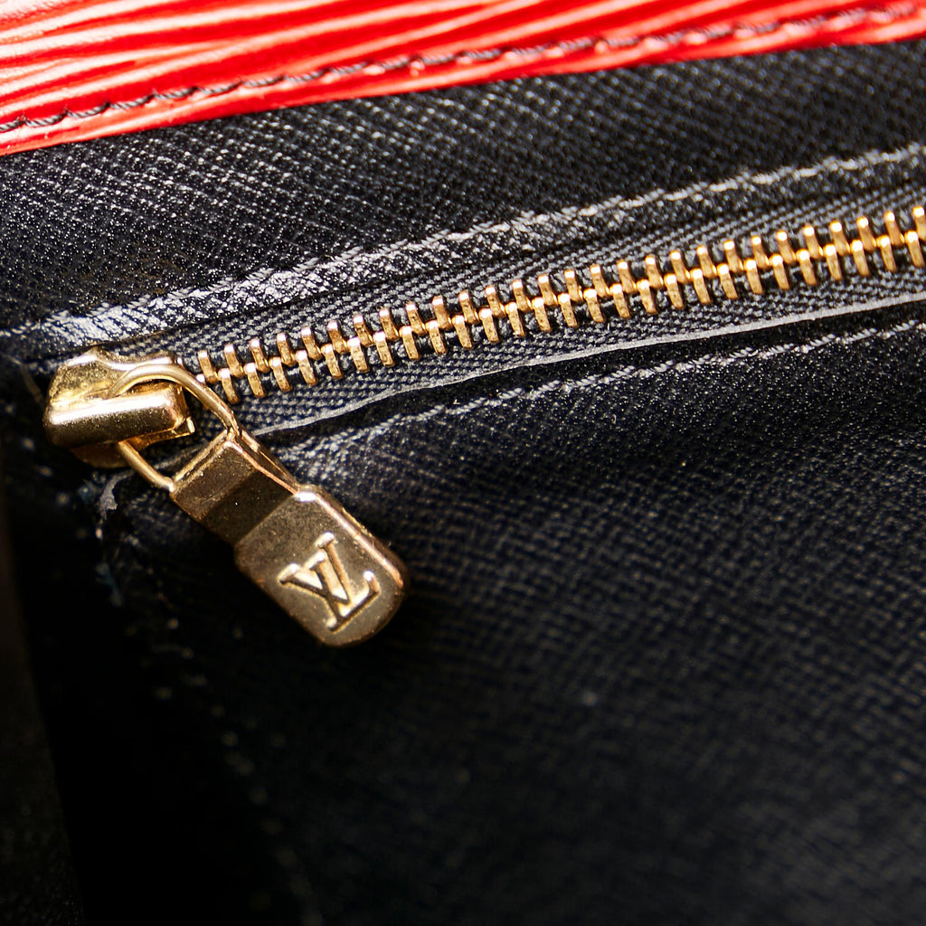Louis Vuitton Epi Art Deco Clutch (SHG-27984)