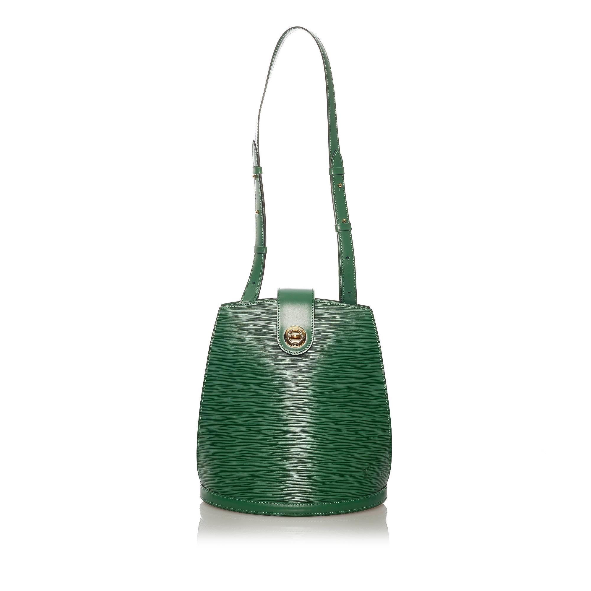 Louis Vuitton Epi Cluny (SHG-27880)