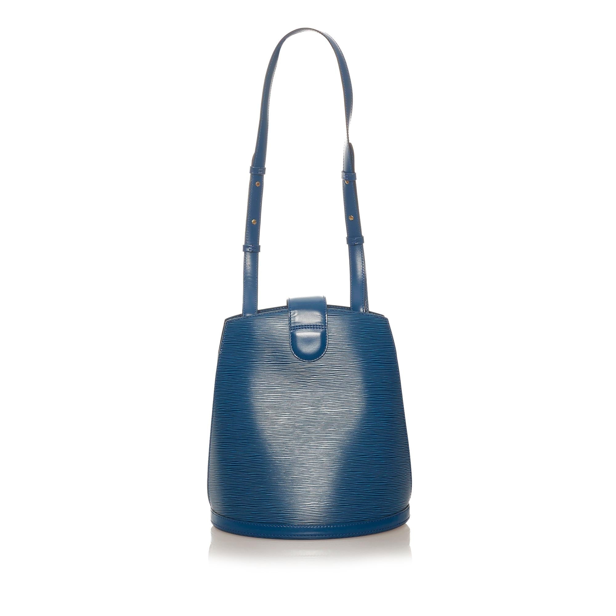 Louis Vuitton Epi Cluny (SHG-28092)