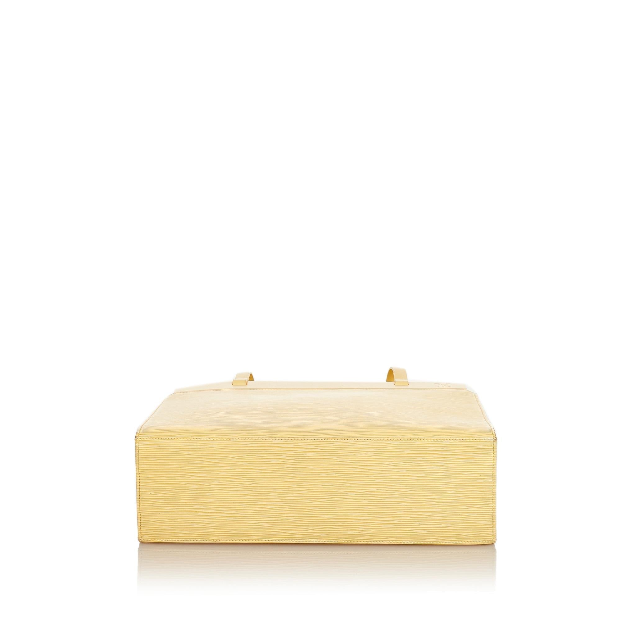 Louis Vuitton Epi Croisette PM (SHG-26130)