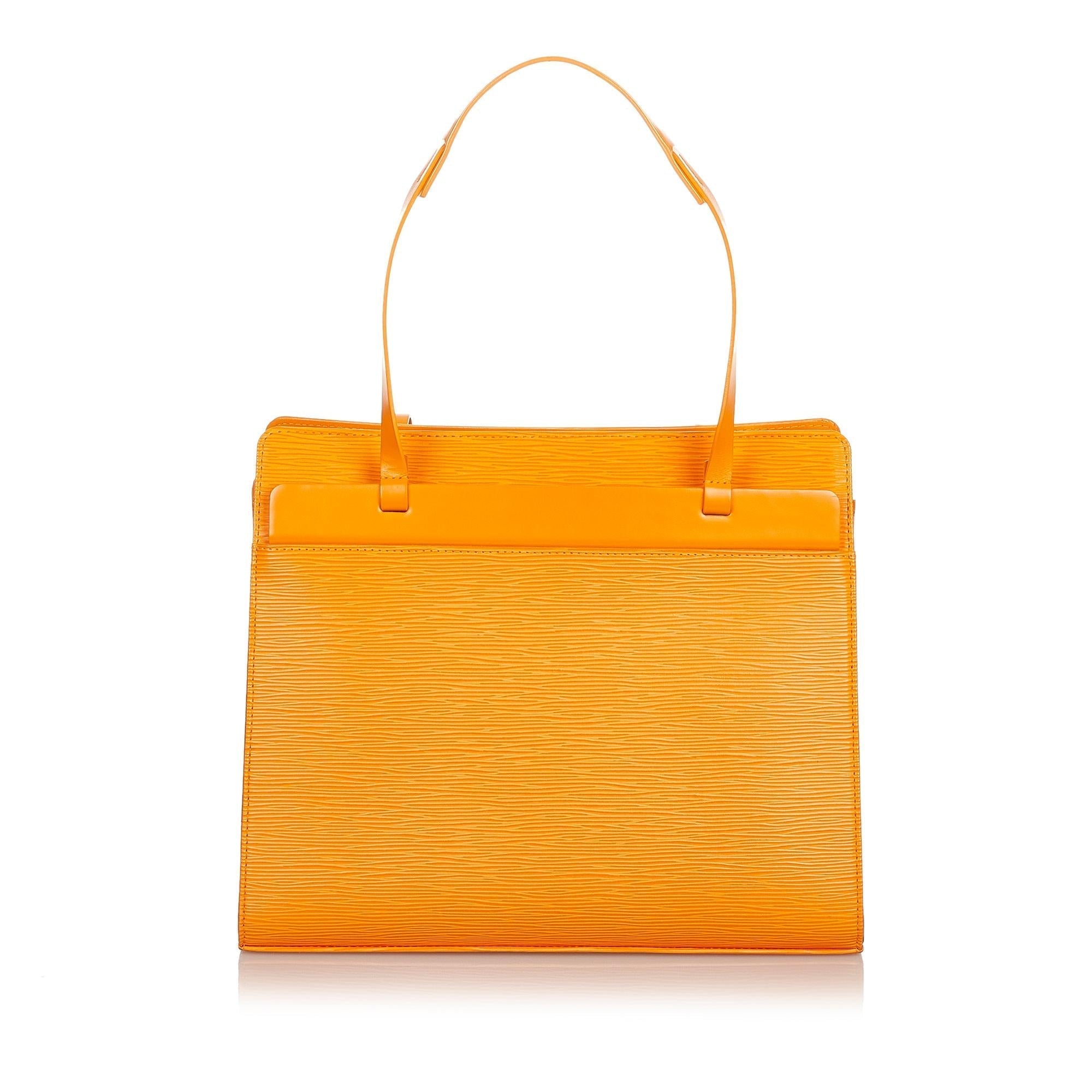 Louis Vuitton Epi Croisette PM (SHG-26491)