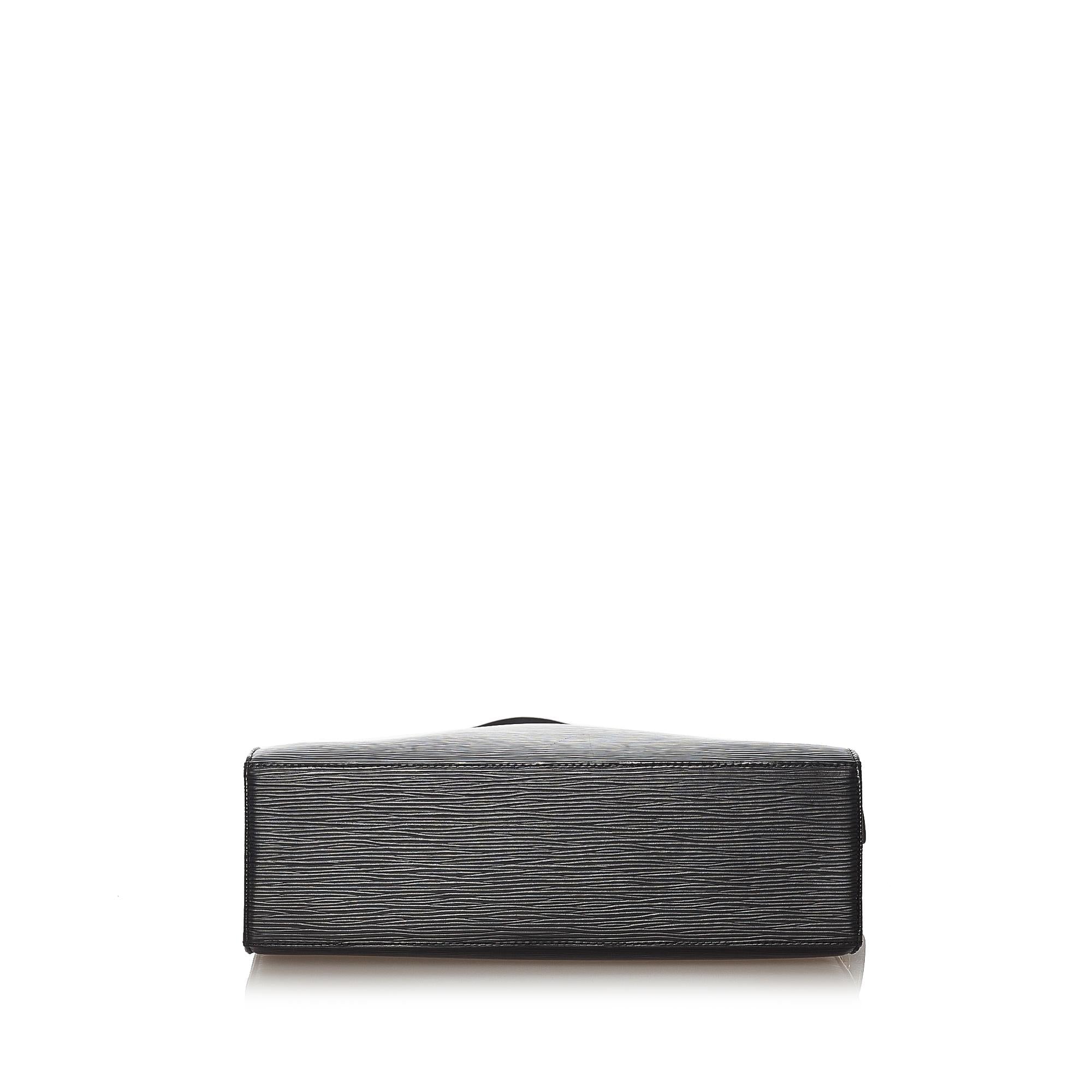 Louis Vuitton Epi Croisette PM (SHG-27337)