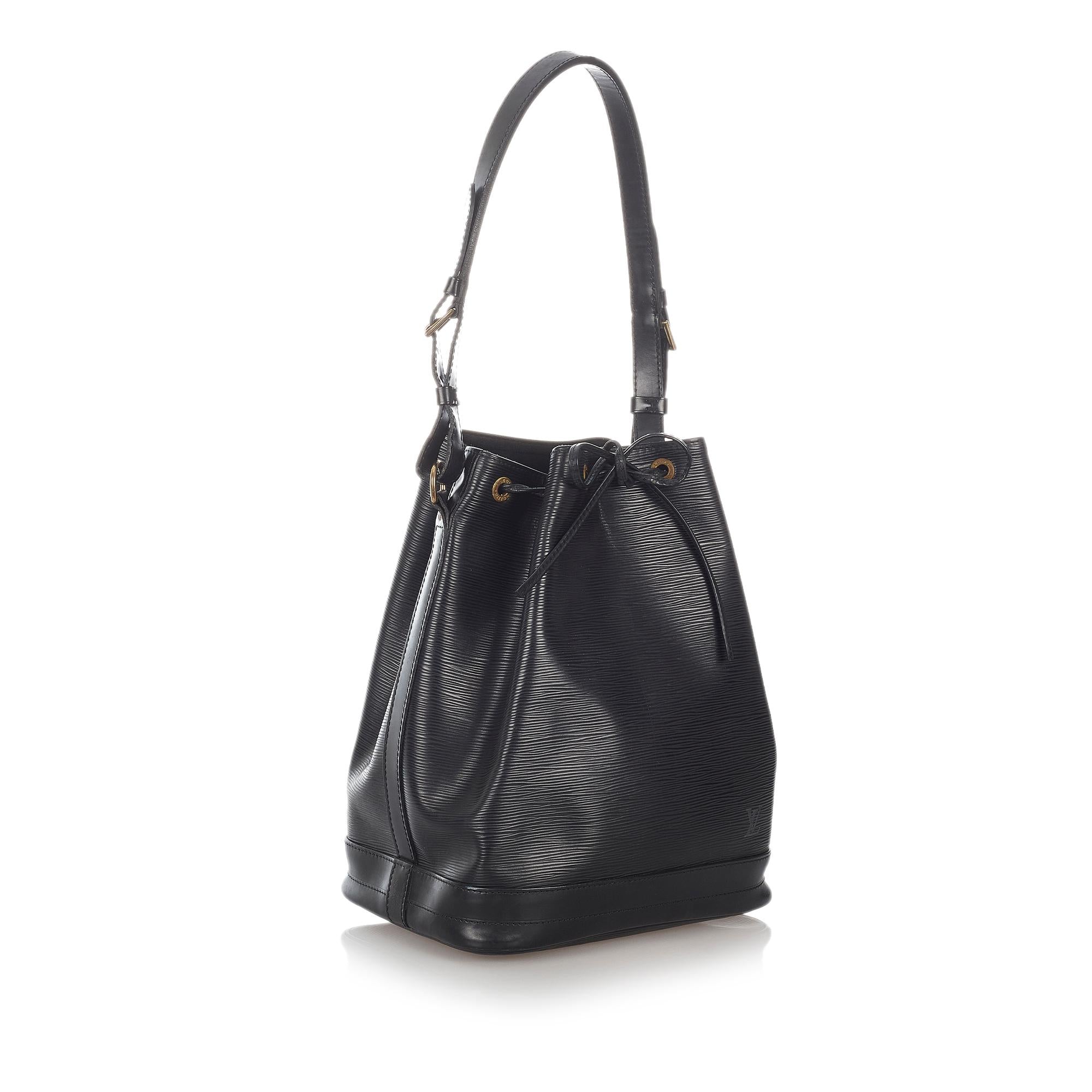 Louis Vuitton Epi Noe (SHG-27028)