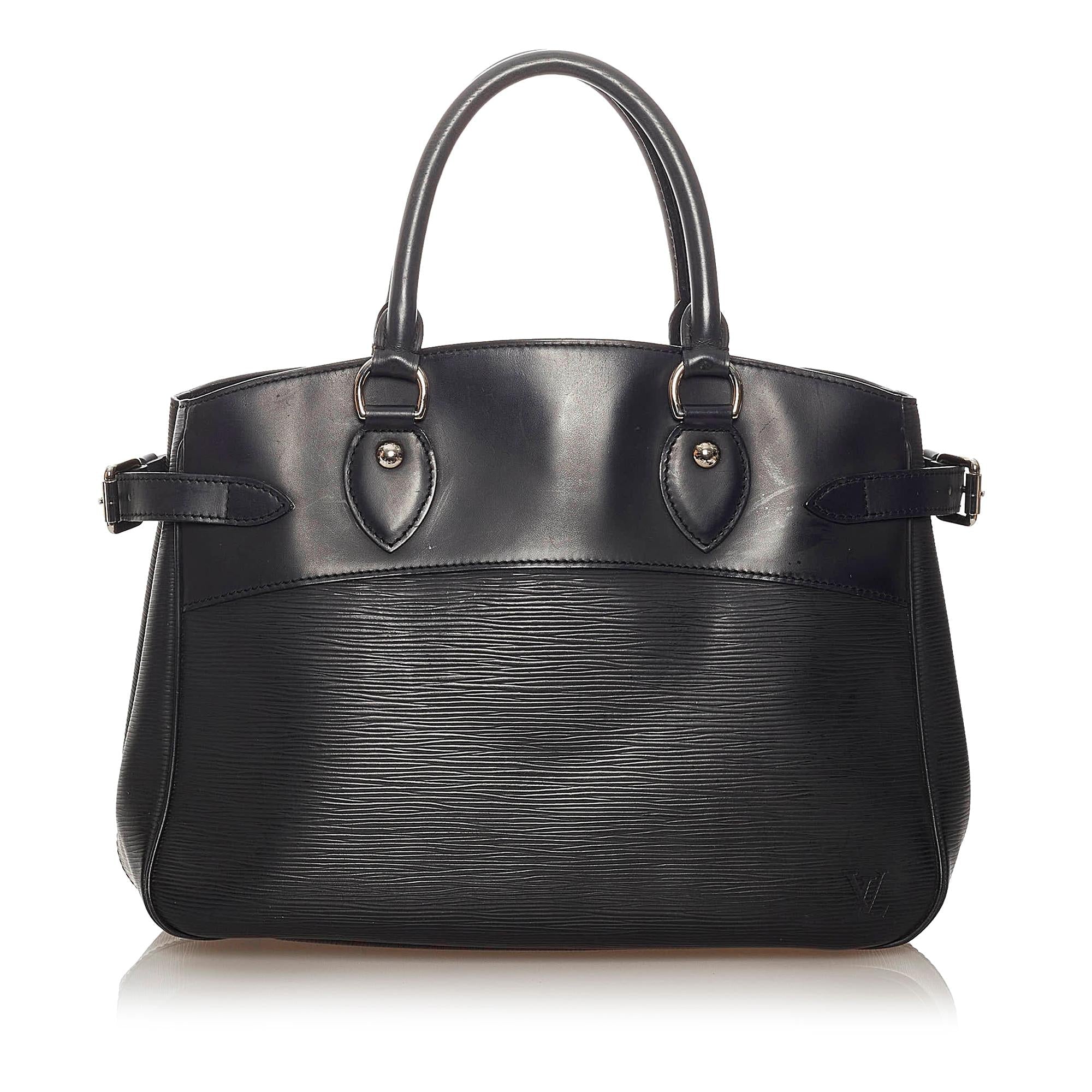 Louis Vuitton Epi Passy PM (SHG-27912)