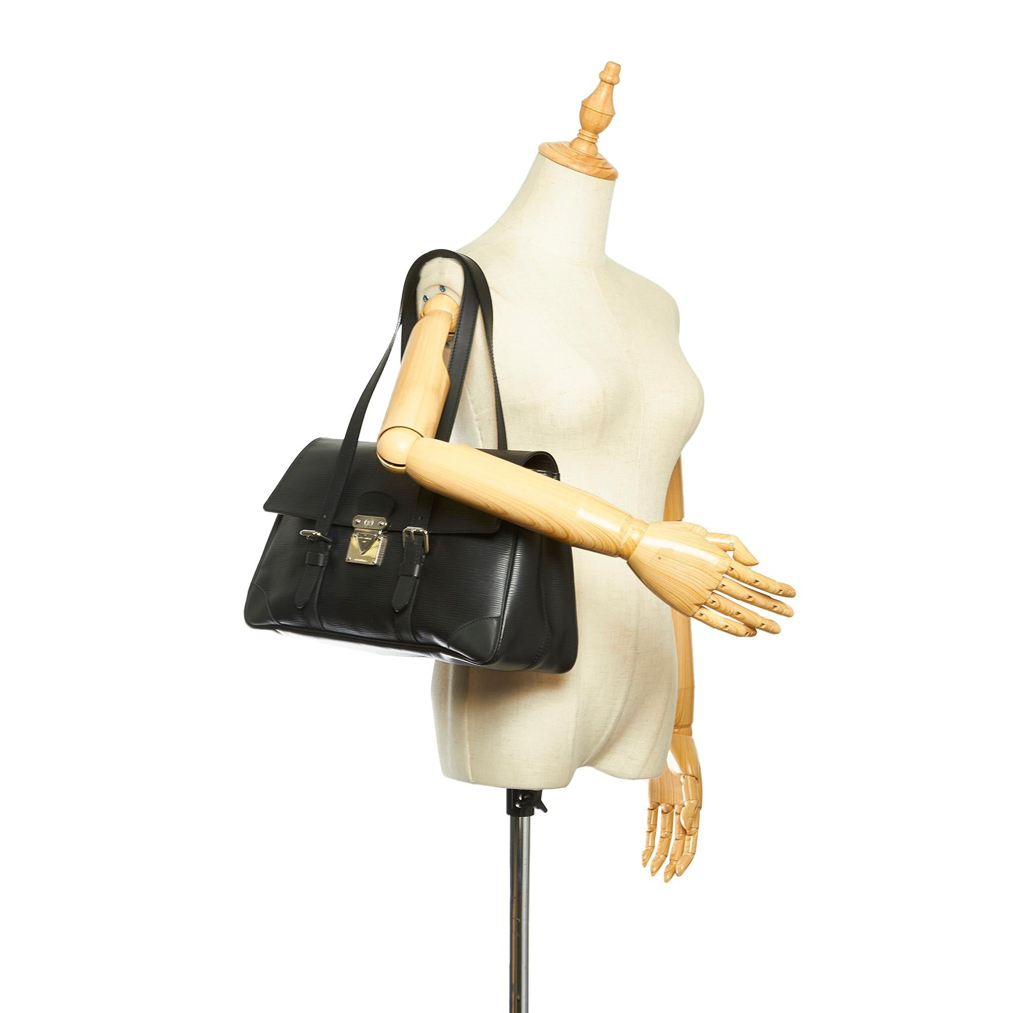 Louis Vuitton Epi Segur MM (SHG-25910)