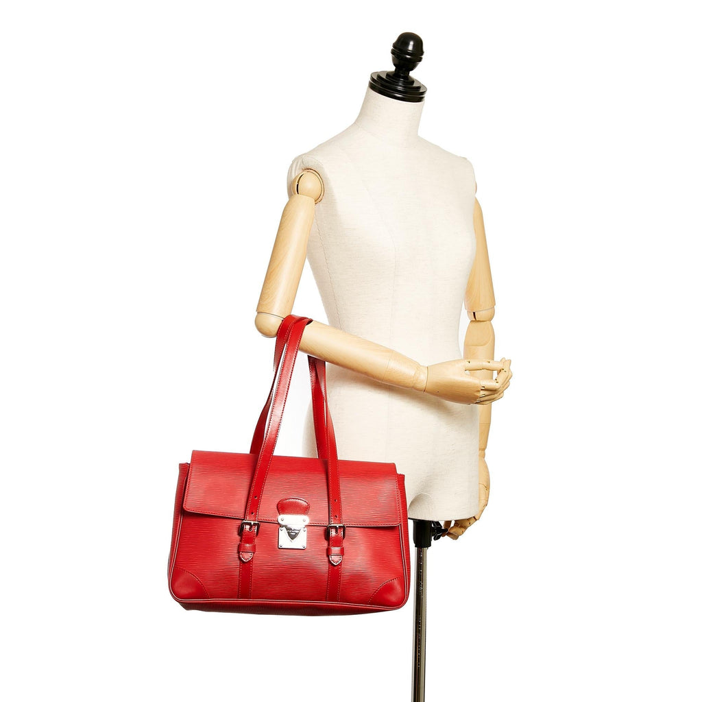 Louis Vuitton Epi Segur MM (SHG-27980)
