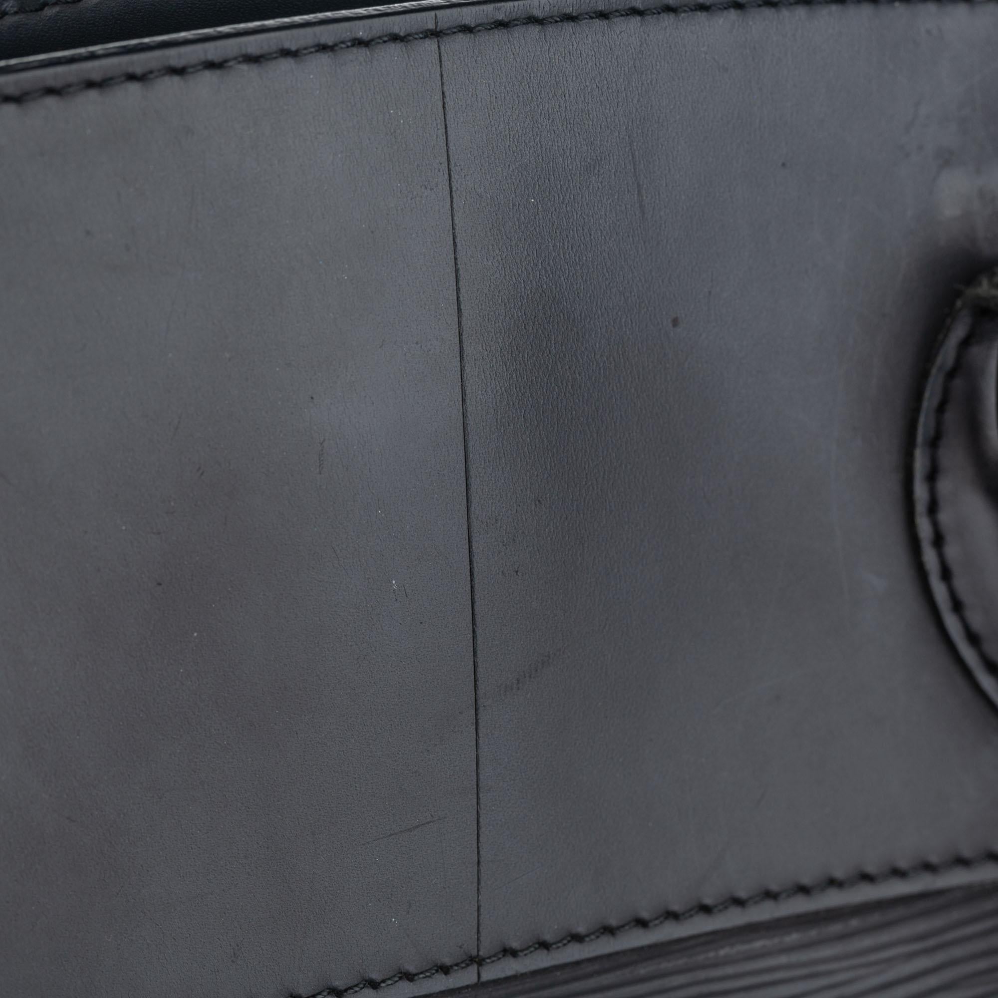 Louis Vuitton Epi Sorbonne (SHG-18836)