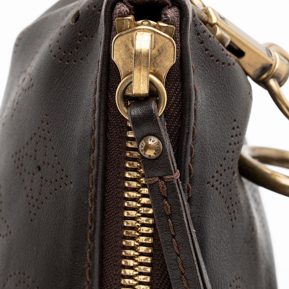 Louis Vuitton Limited Edition Leather Monogram Onatah Pochette Shoulder Bag (SHF-18351)