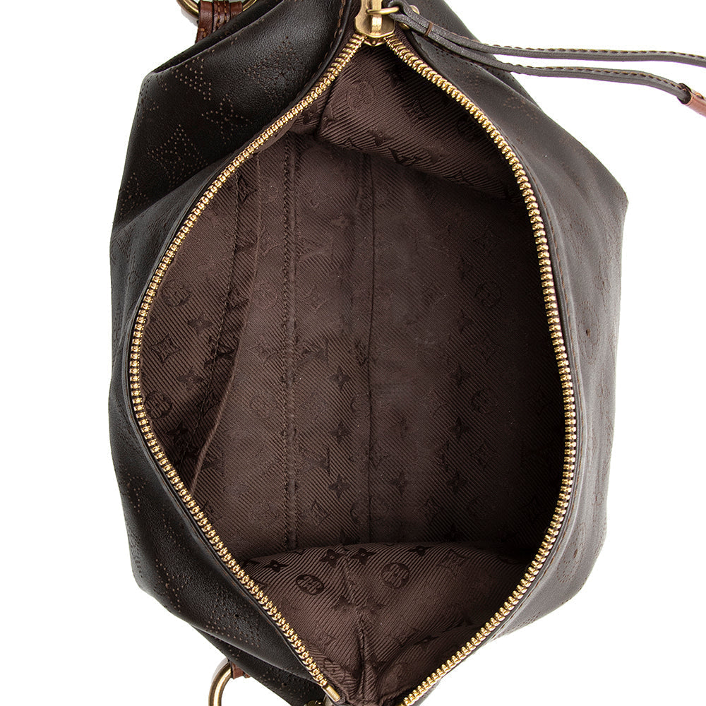 Louis Vuitton Limited Edition Leather Monogram Onatah Pochette Shoulder Bag (SHF-18351)