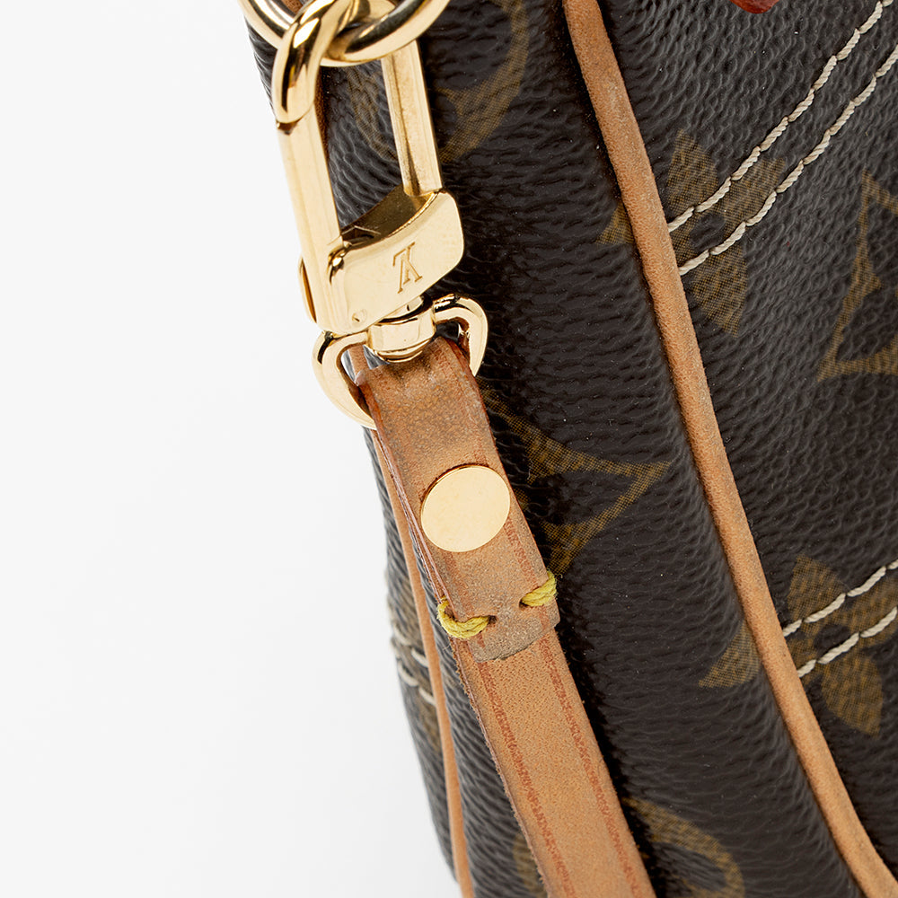 Louis Vuitton Limited Edition Monogram Canvas Riveting Pochette Accessoires (SHF-18325)