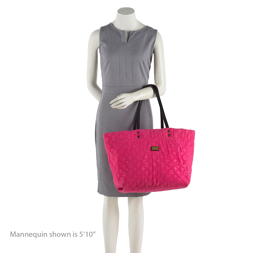 Louis Vuitton Limited Edition Monogram Scuba MM Tote (SHF-14886)