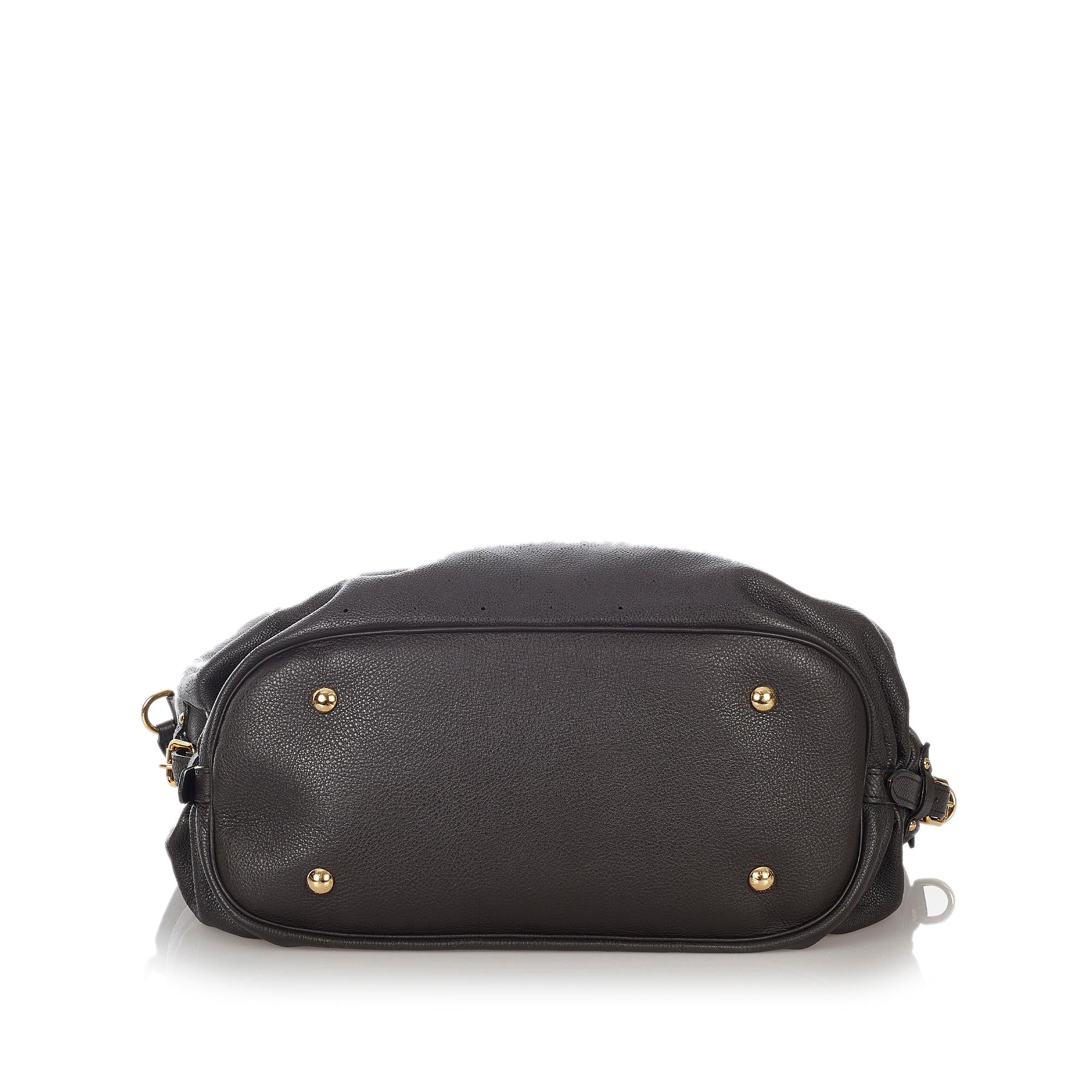 Louis Vuitton Mahina L Hobo (SHG-27108)