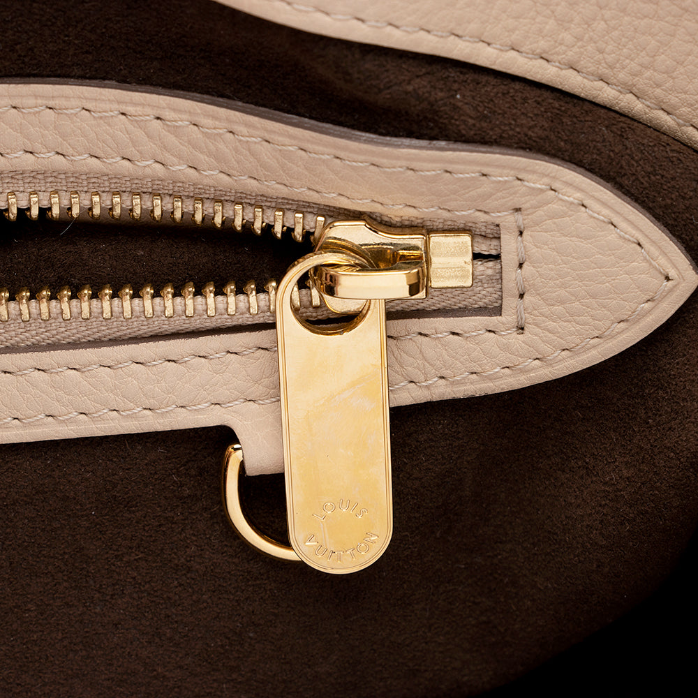 Louis Vuitton Mahina Leather Cirrus PM Satchel (SHF-14439)