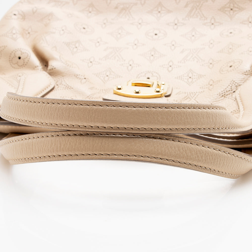 Louis Vuitton Mahina Leather Cirrus PM Satchel (SHF-14439)