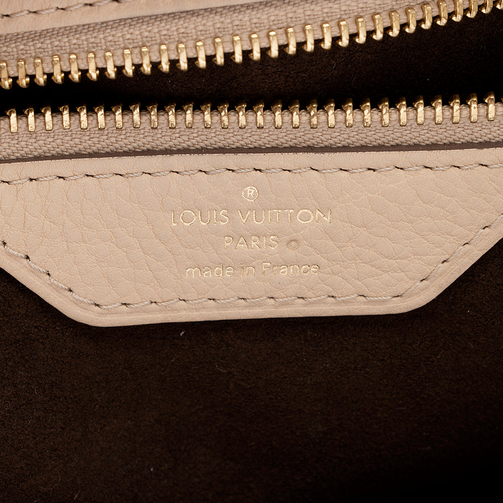 Louis Vuitton Mahina Leather Cirrus PM Satchel (SHF-14439)
