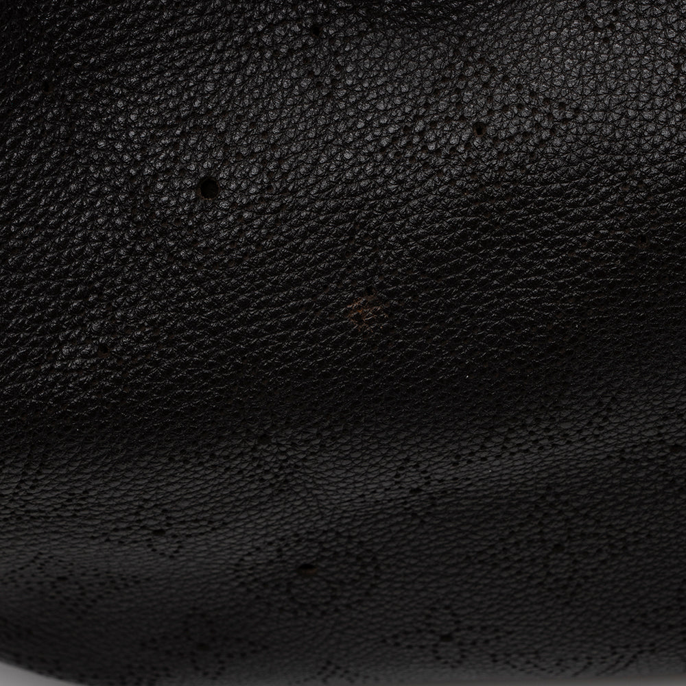 Louis Vuitton Mahina Leather L Hobo (SHF-15838)