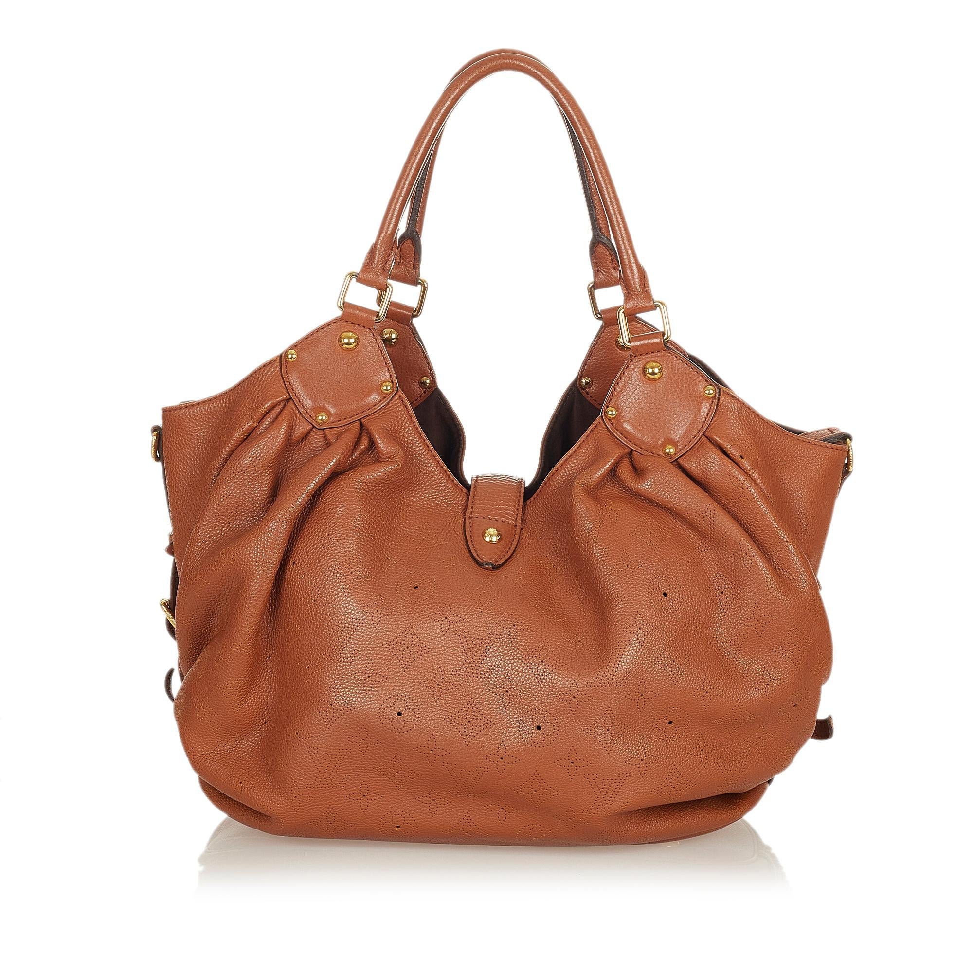 Louis Vuitton Mahina XL Hobo Bag (SHG-27109)
