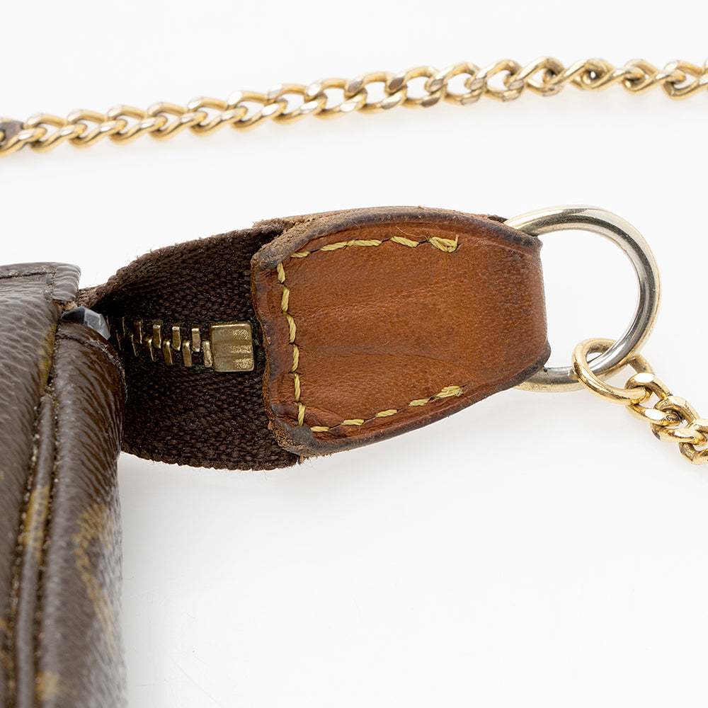 Louis Vuitton Monogram Canvas Mini Pochette Accessories (SHF-18315)