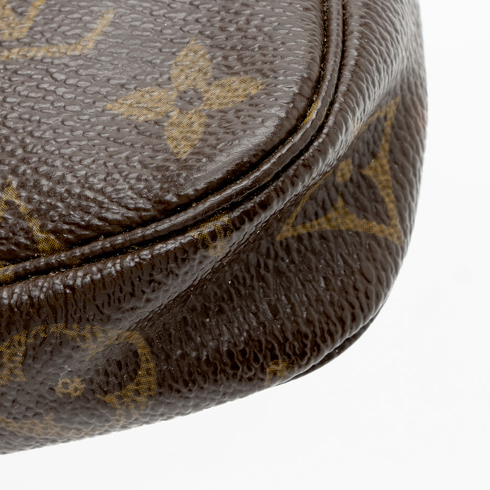 Louis Vuitton Monogram Canvas Mini Pochette Accessories (SHF-18315)