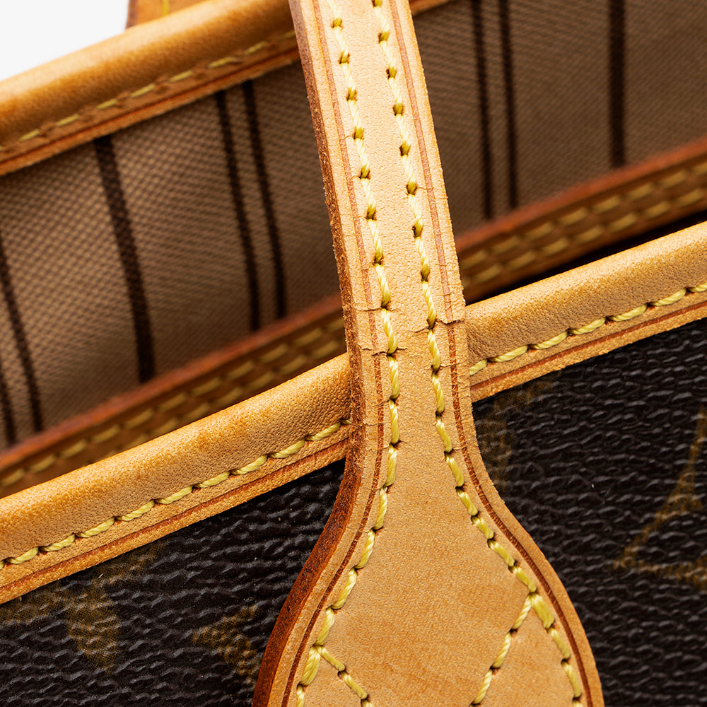 Louis Vuitton Monogram Canvas Neverfull PM Tote (SHF-18384)