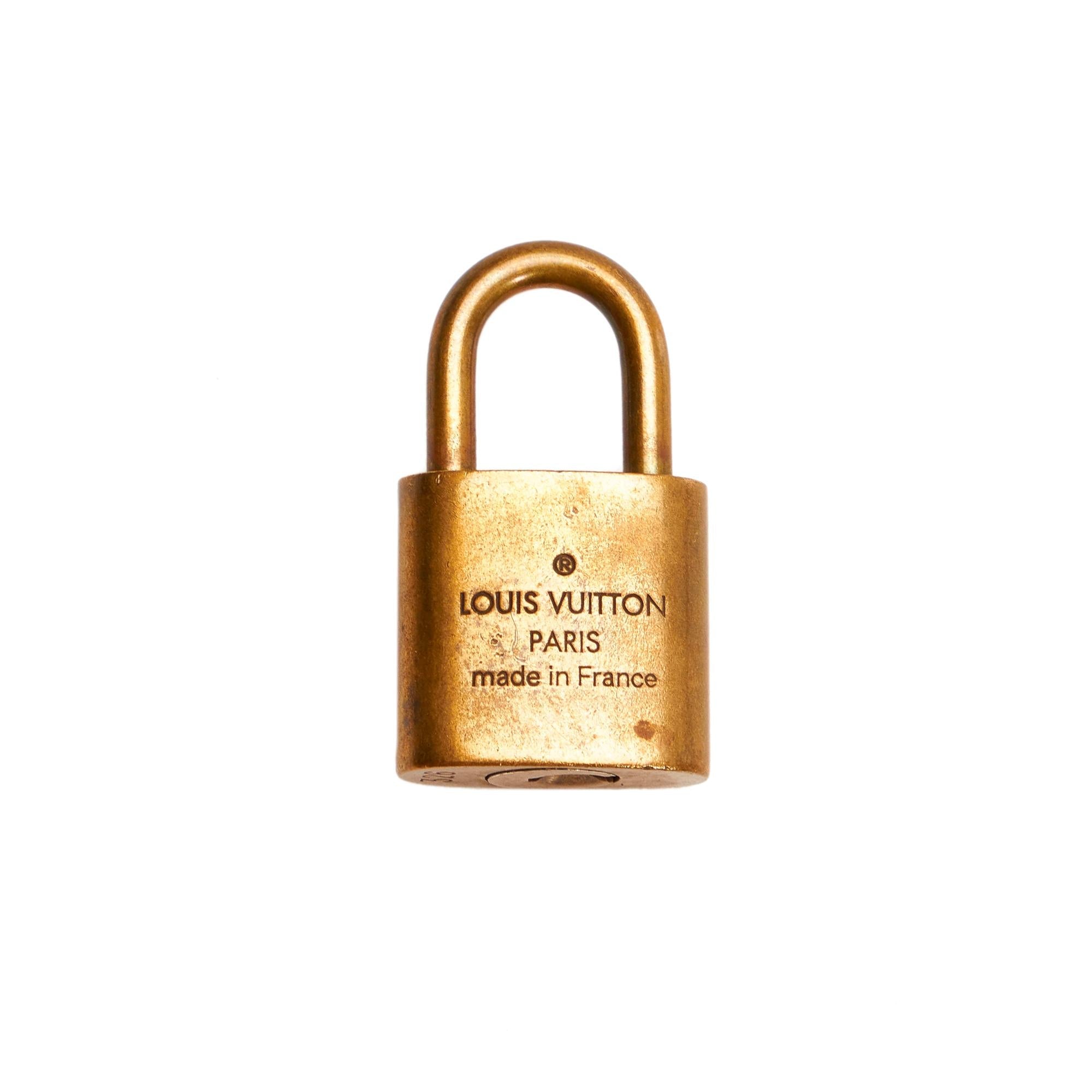 Louis Vuitton Monogram Ellipse PM (SHG-28151)
