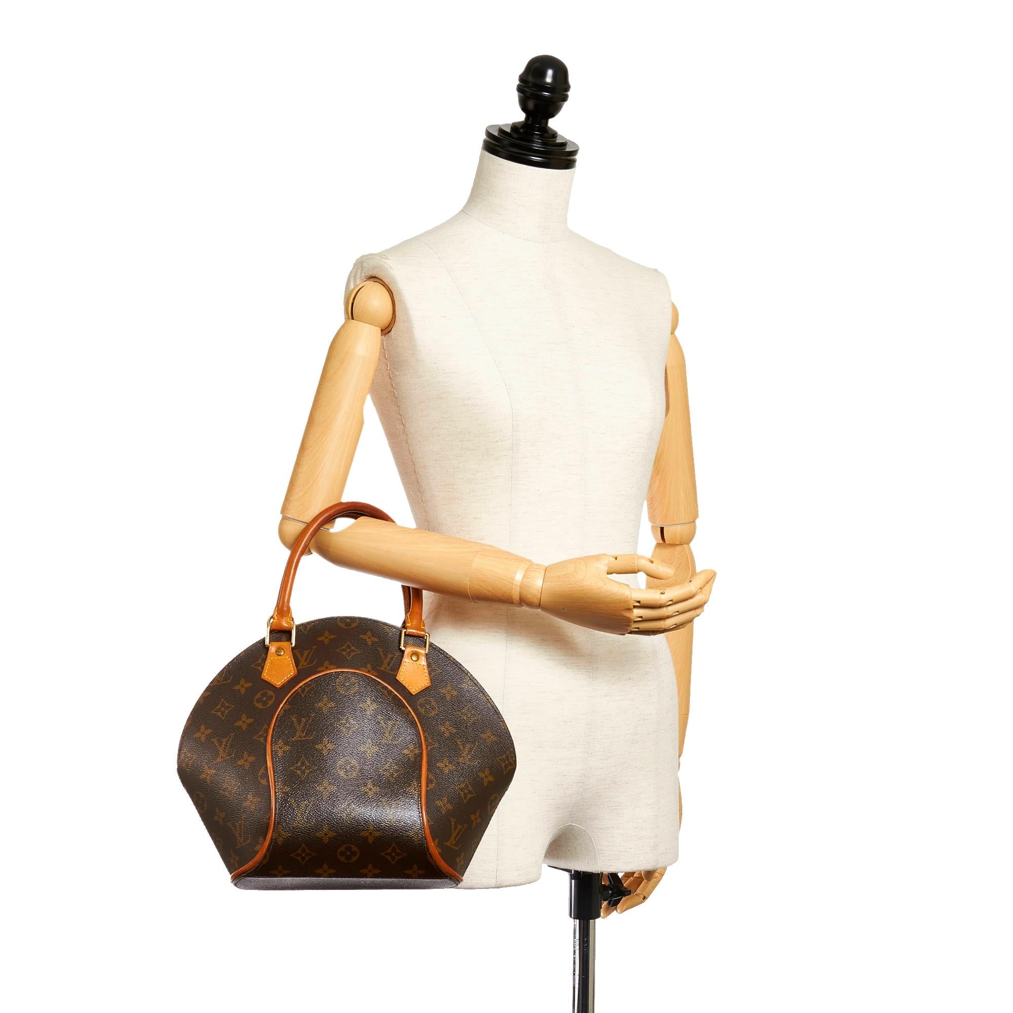Louis Vuitton Monogram Ellipse PM (SHG-28151)