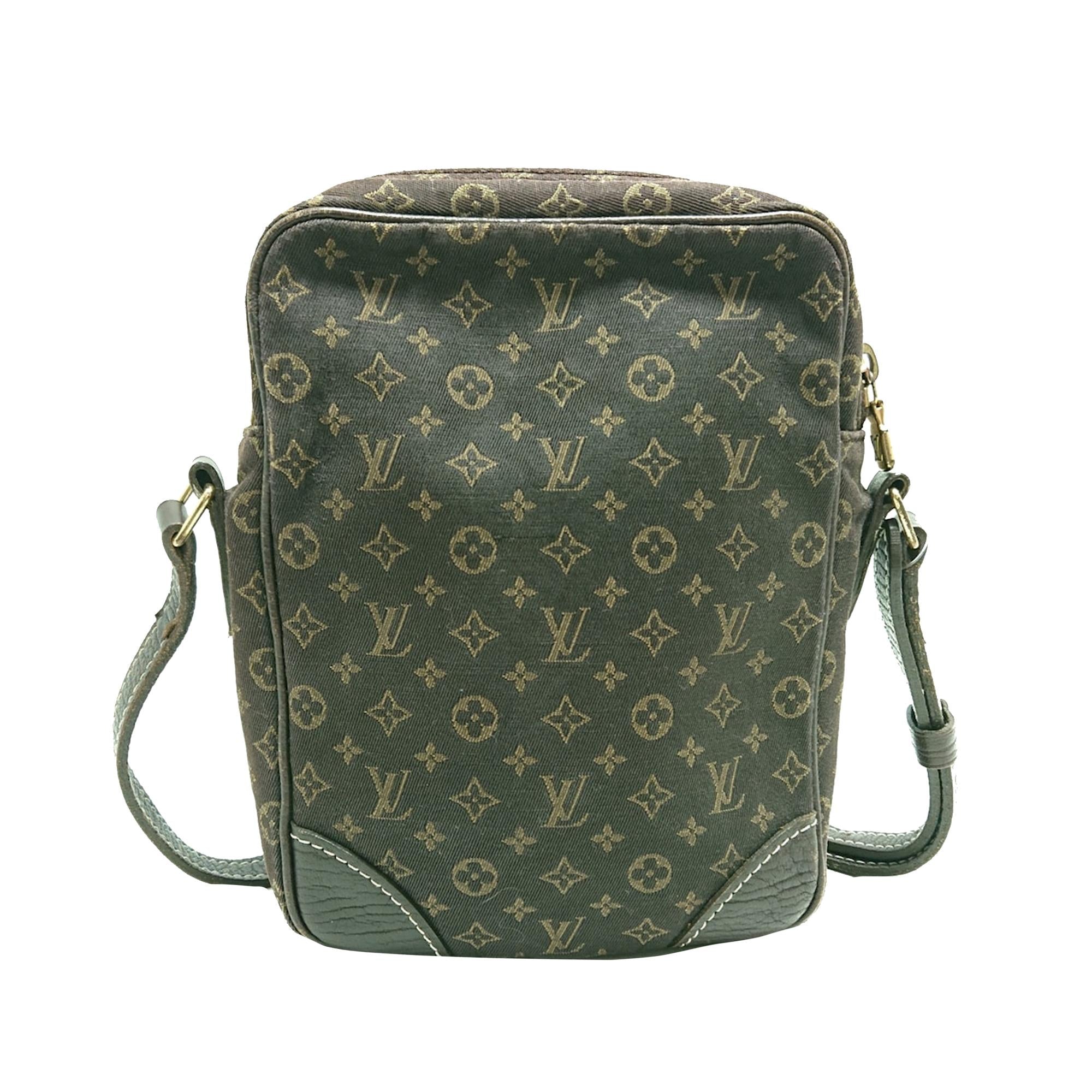 Louis Vuitton Monogram Mini Lin Danube (SHG-23203)