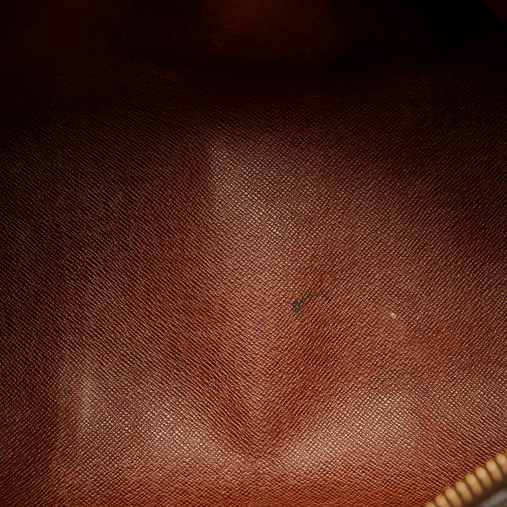 Louis Vuitton Monogram Papillon 28 (SHG-28148)