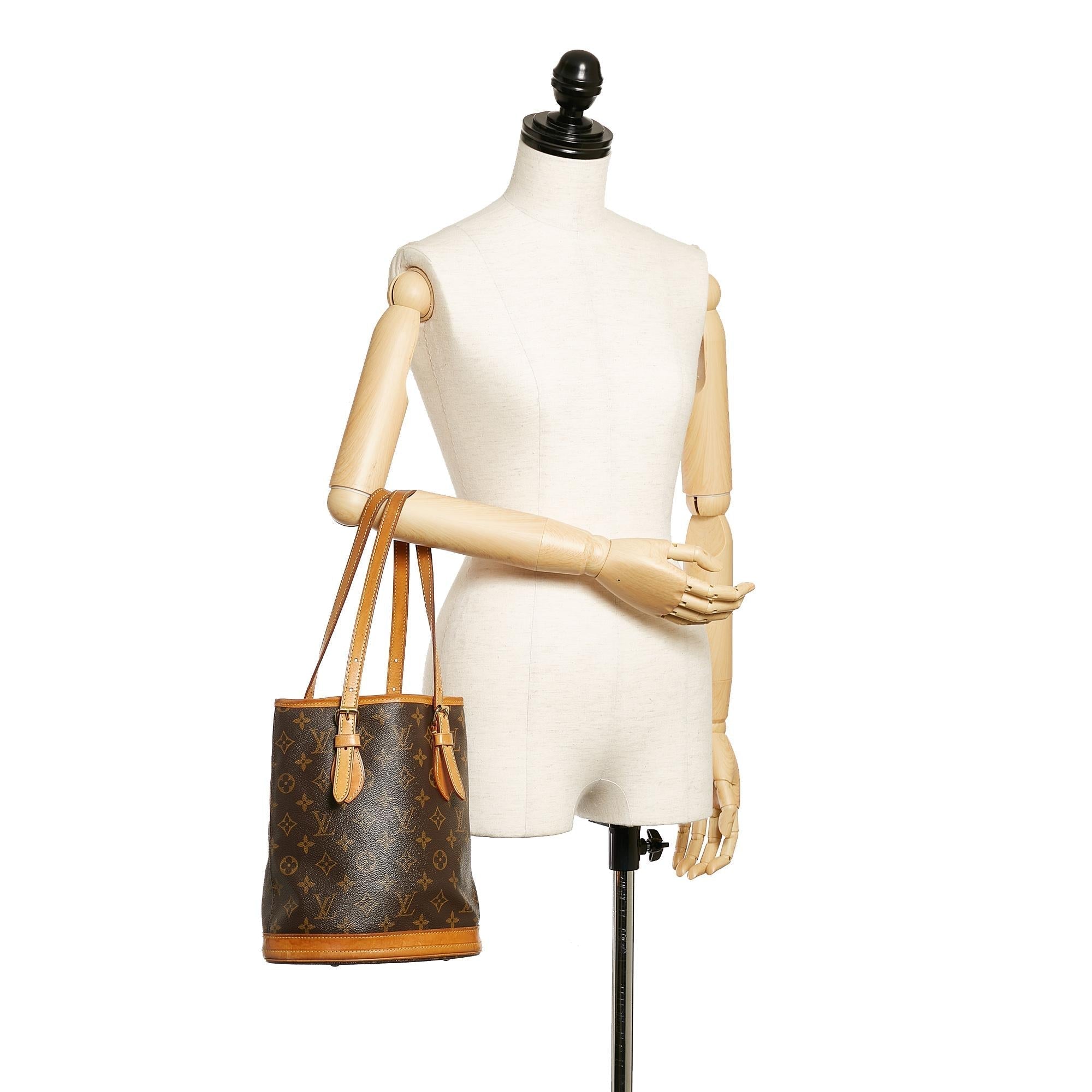 Louis Vuitton Monogram Petit Bucket (SHG-27760)