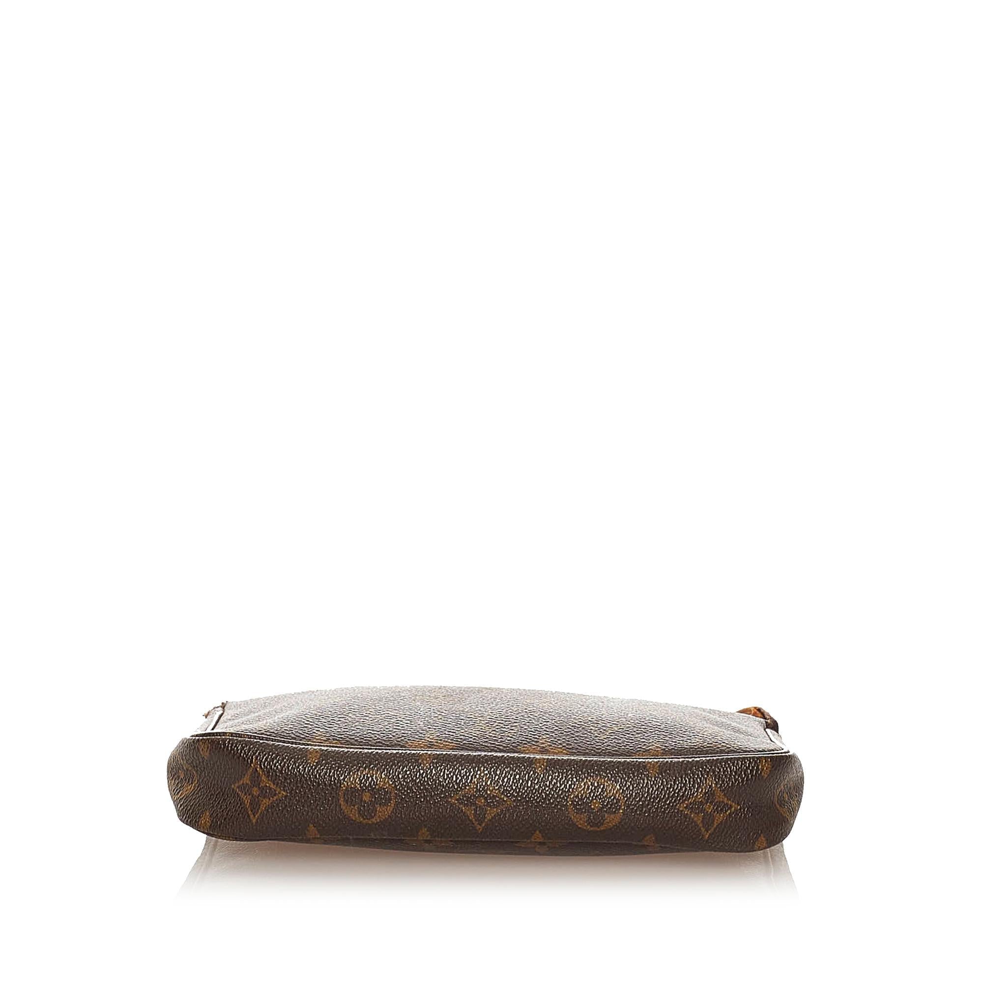 Louis Vuitton Monogram Pochette Accessoires (SHG-28071)