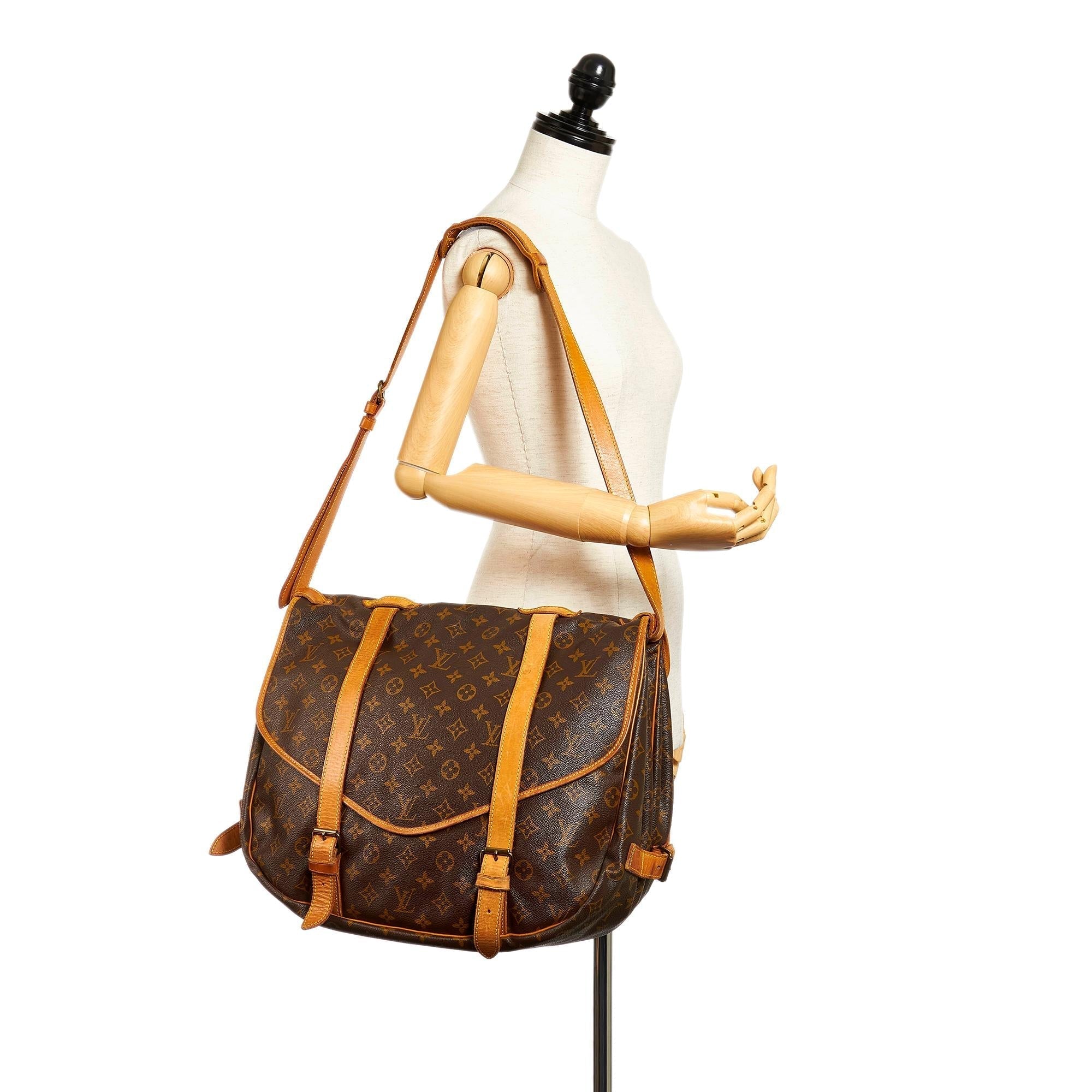Louis Vuitton Monogram Saumur 43 (SHG-27699)