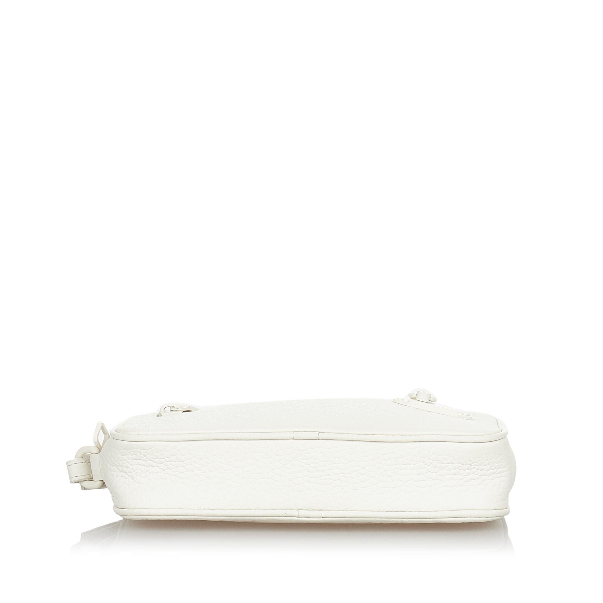Louis Vuitton Monogram Taurillon Volga Pochette (SHG-24276)