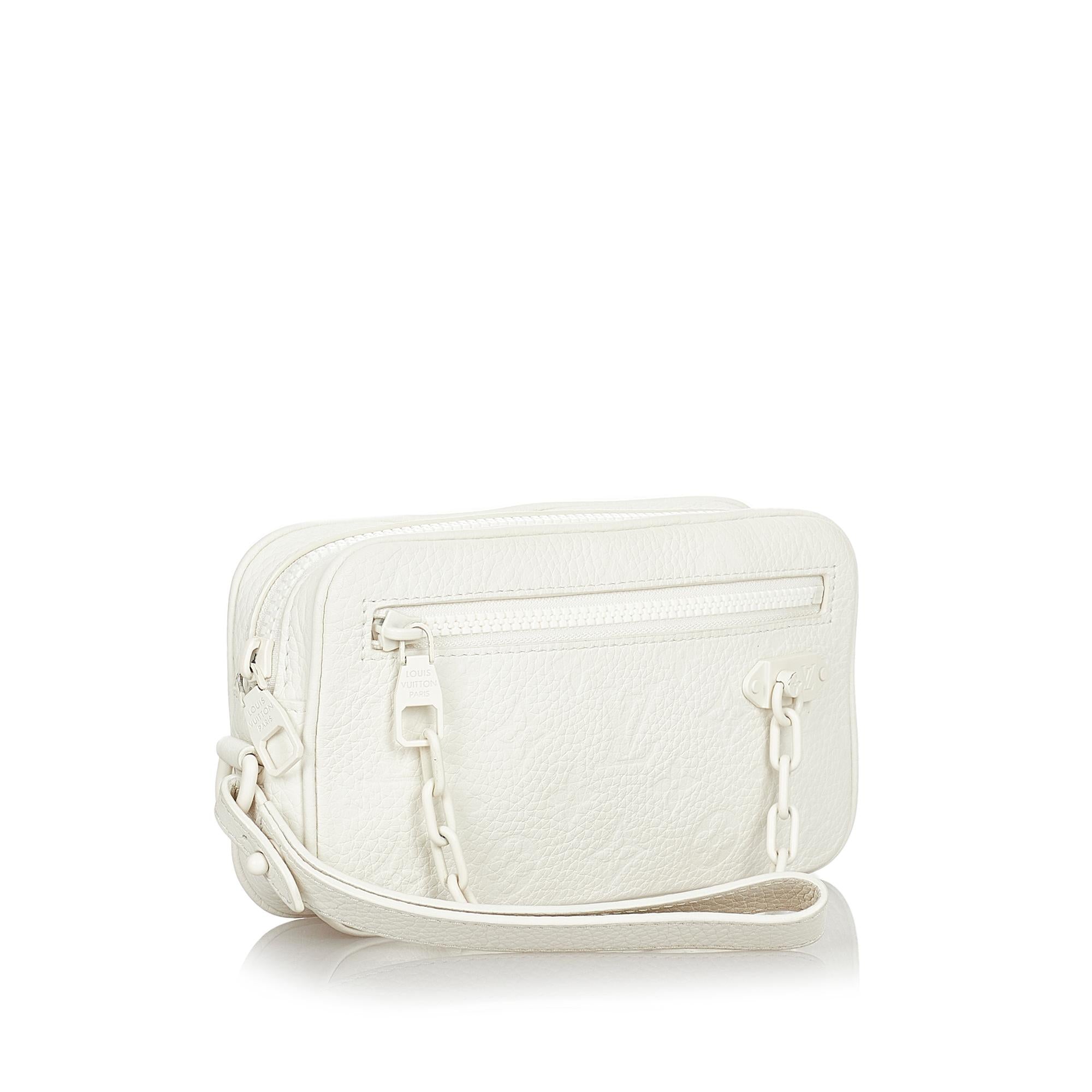 Louis Vuitton Monogram Taurillon Volga Pochette (SHG-24276)