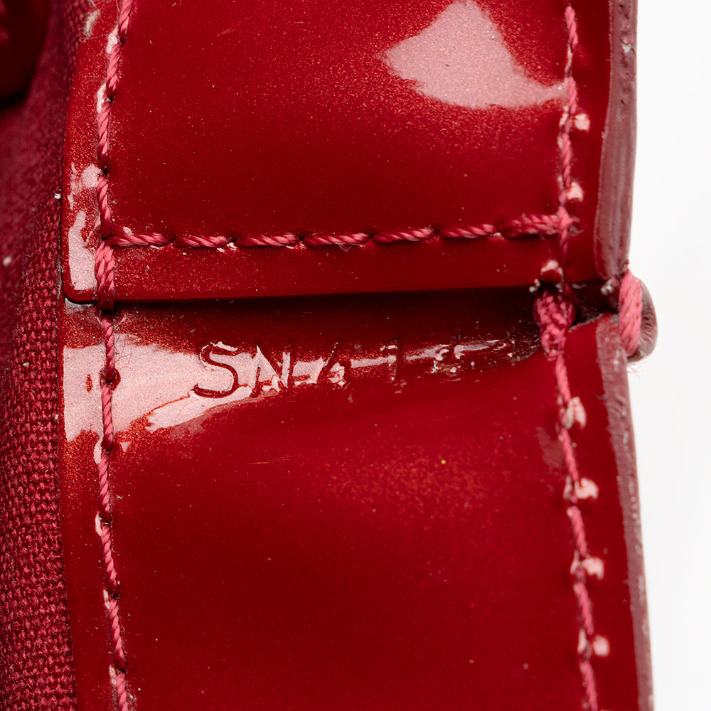 Louis Vuitton Monogram Vernis Wilshire PM (SHF-18400)