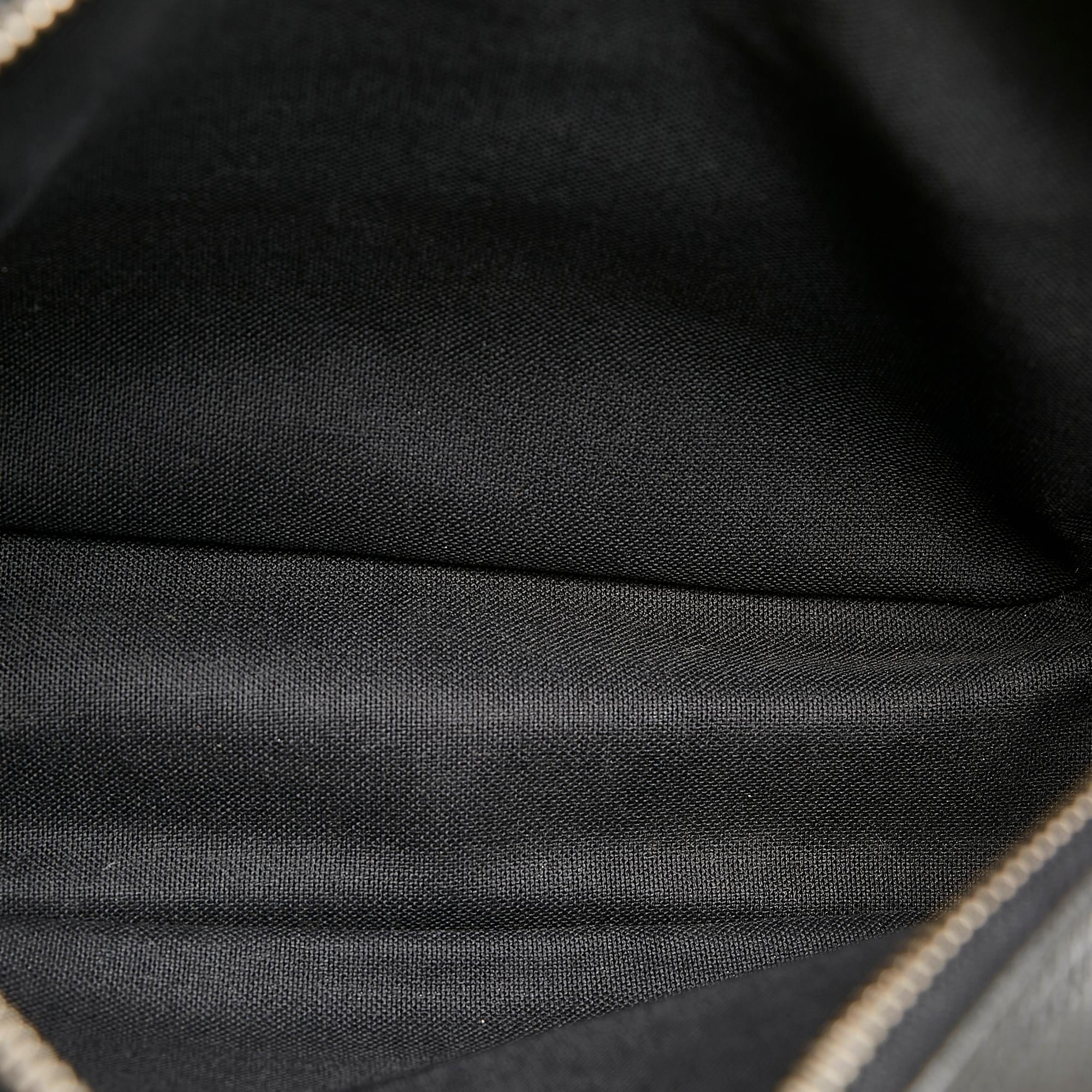 Louis Vuitton Taiga Kaluga Clutch Bag (SHG-26940)